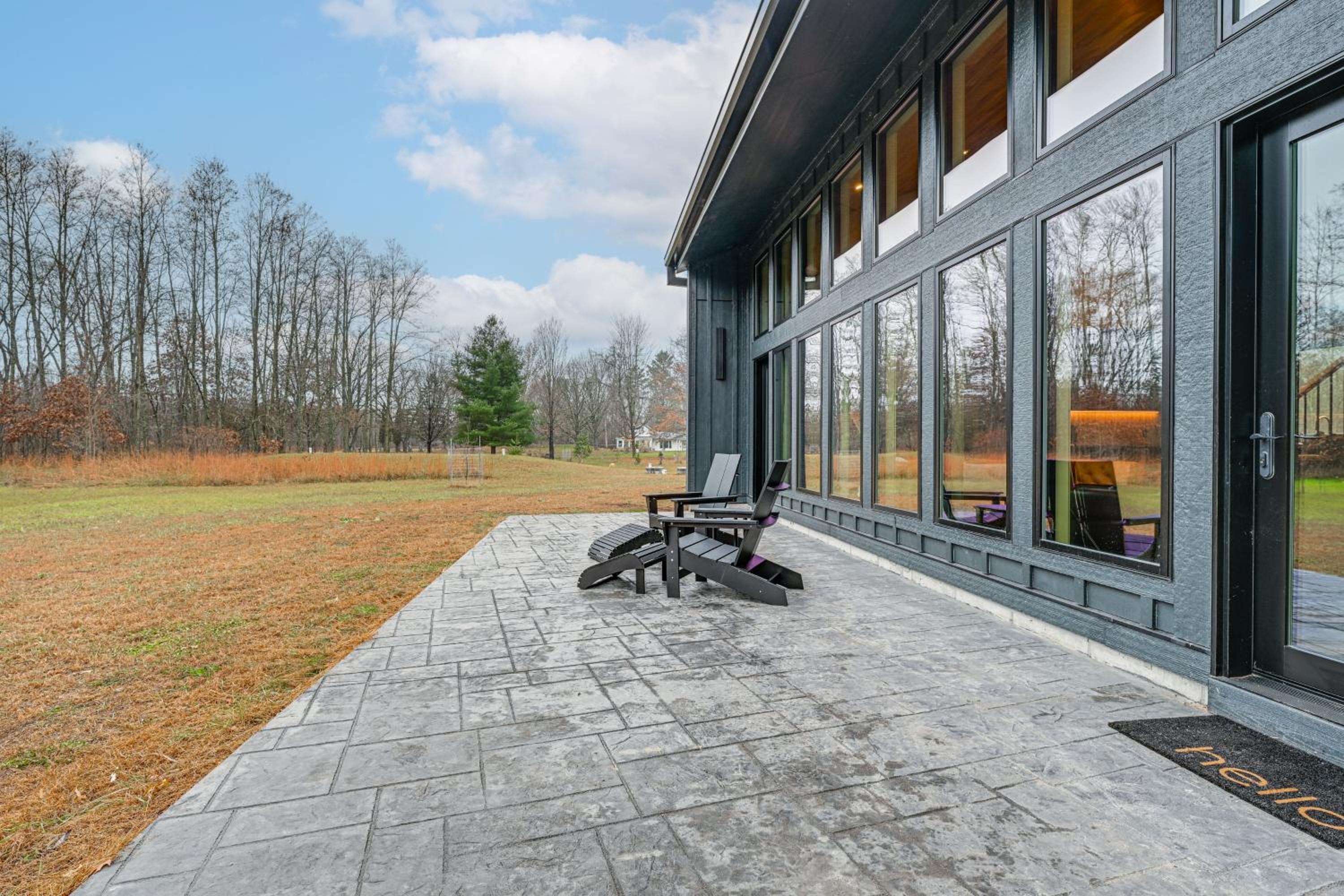 Walk to Lake! Modern Wisconsin Home with Patio
