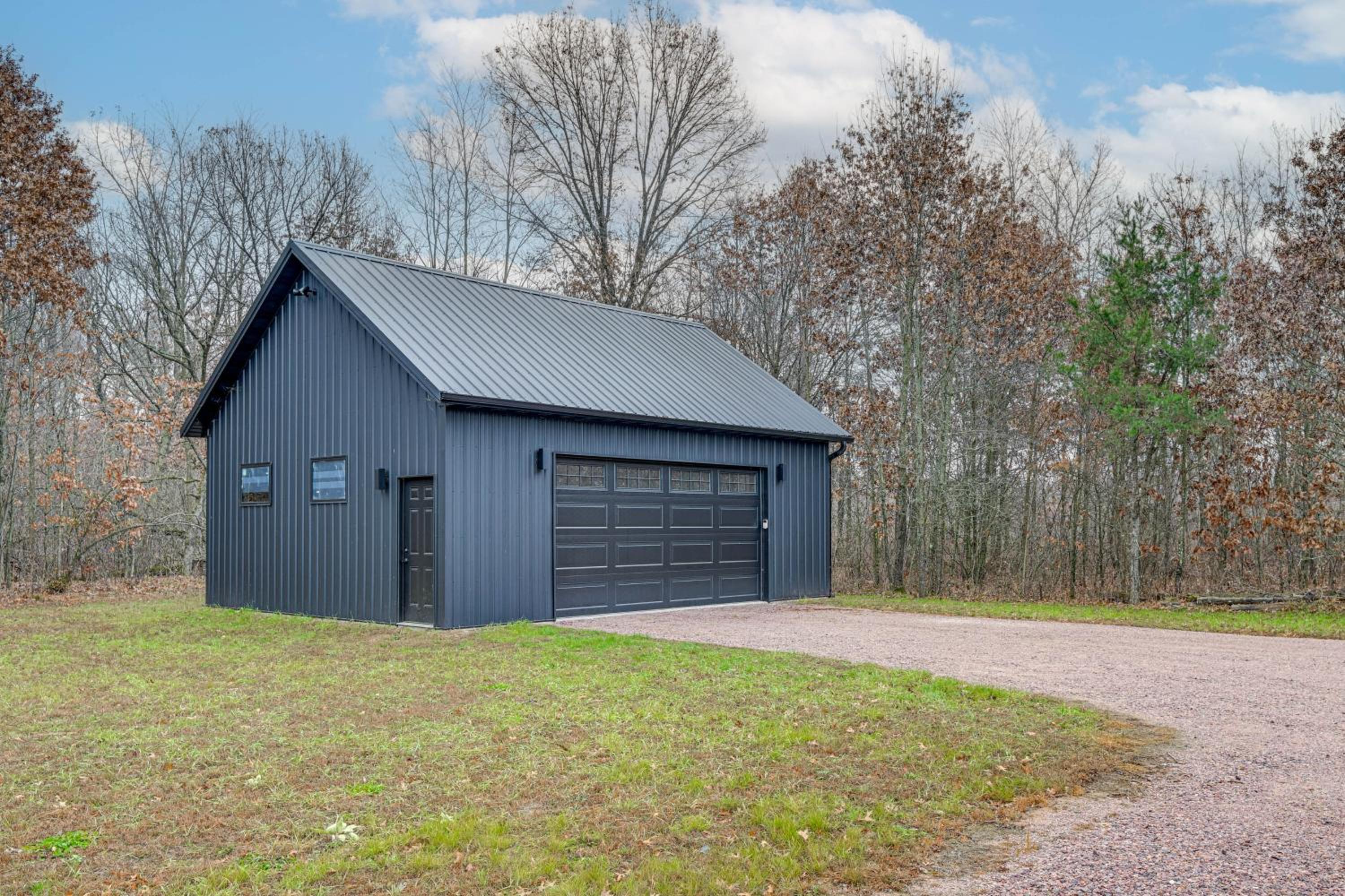 Walk to Lake! Modern Wisconsin Home with Patio