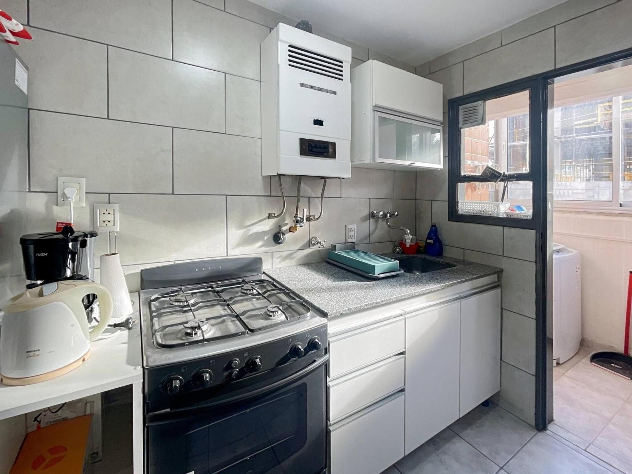 Beautiful 2 bedrooms and Cozy Apartment in the Heart of Palermo