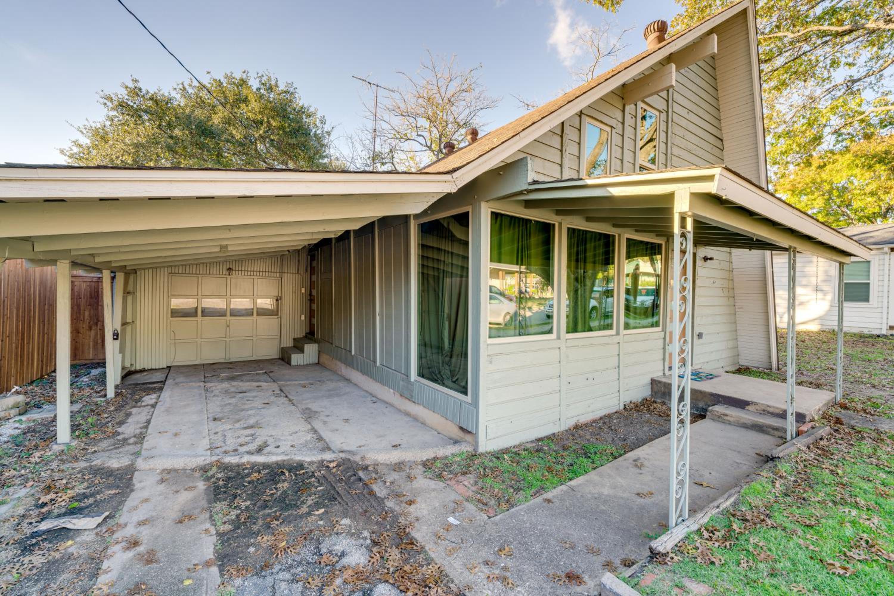 Walk to Historic Dtwn Frisco! Updated A-Frame Home
