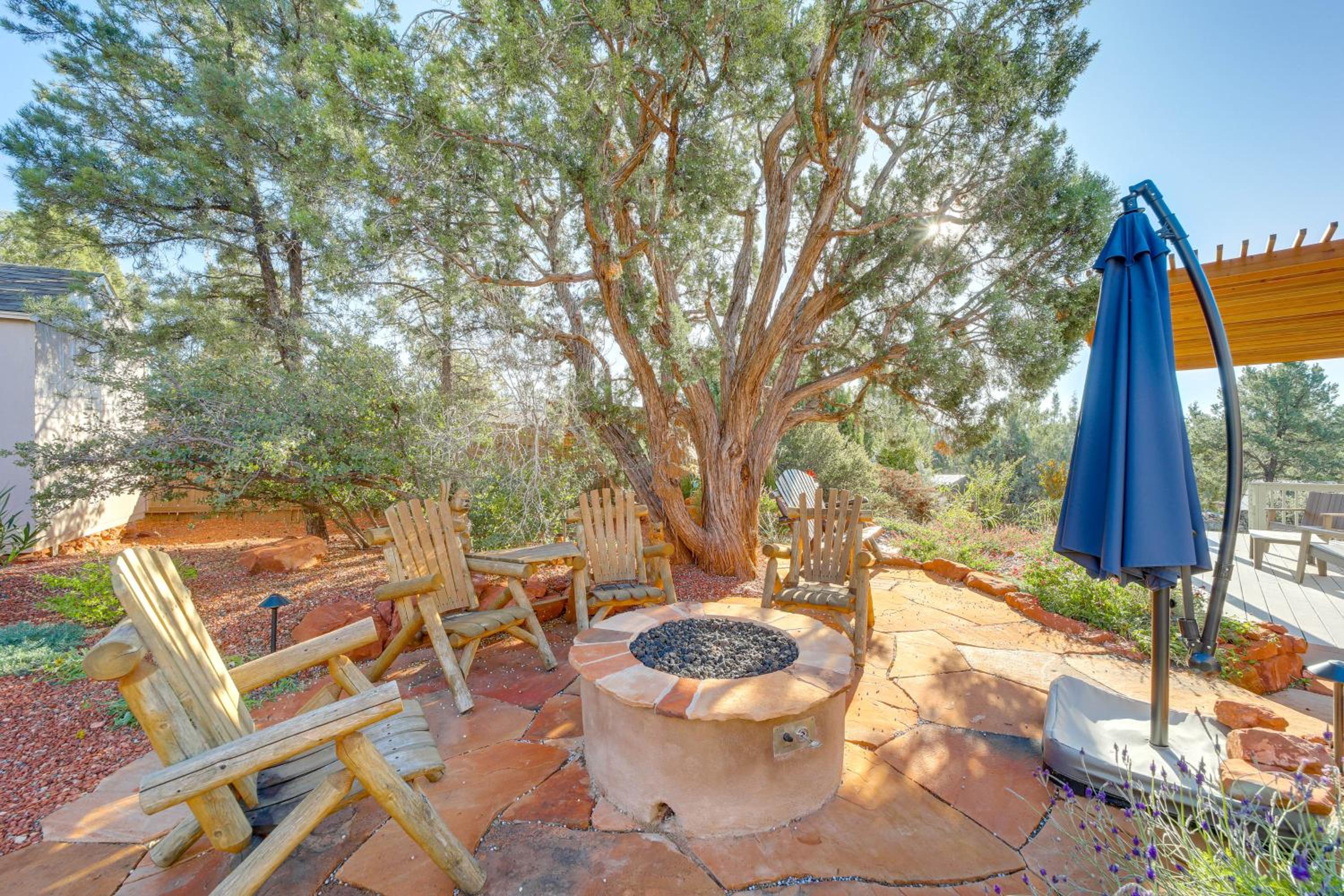 Walk to Trails! West Sedona Retreat with Deck and Yard