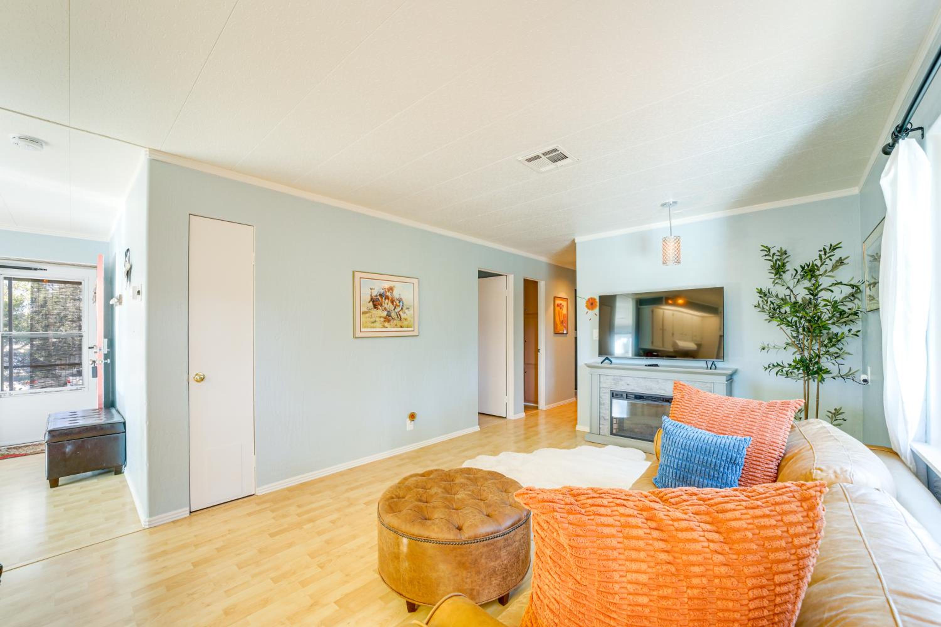 Walk to Trails! West Sedona Retreat with Deck and Yard
