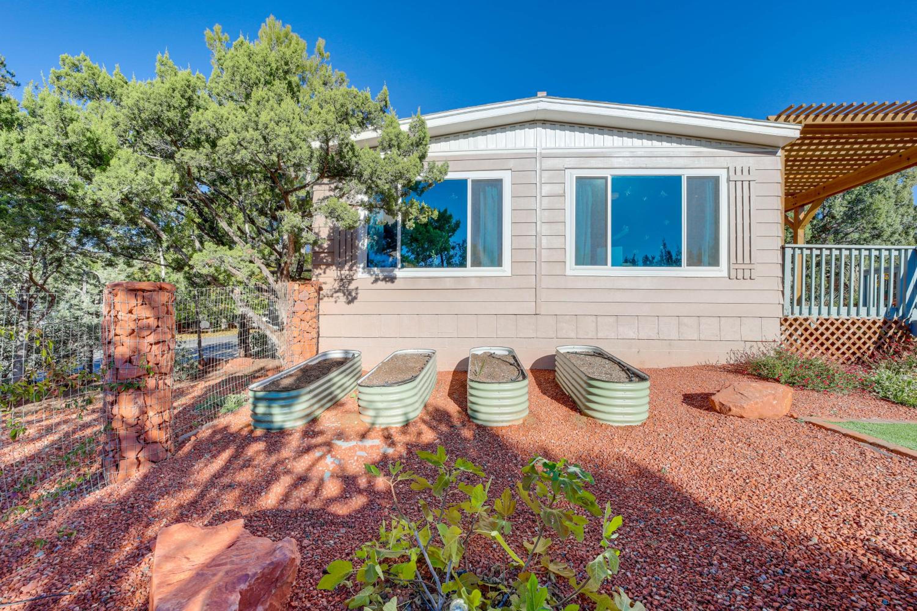 Walk to Trails! West Sedona Retreat with Deck and Yard
