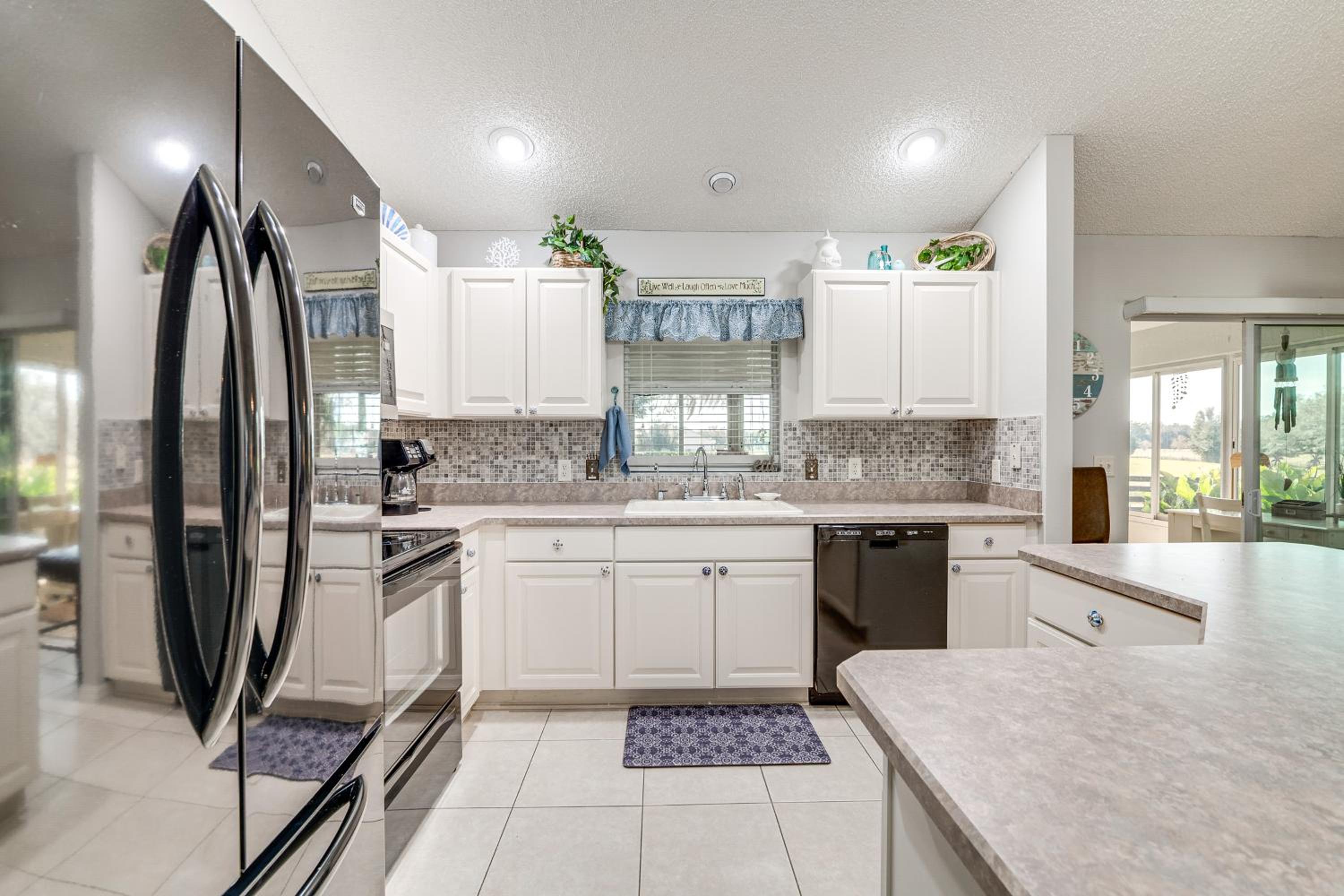 Golf, Shop and Unwind Home with Patio in The Villages