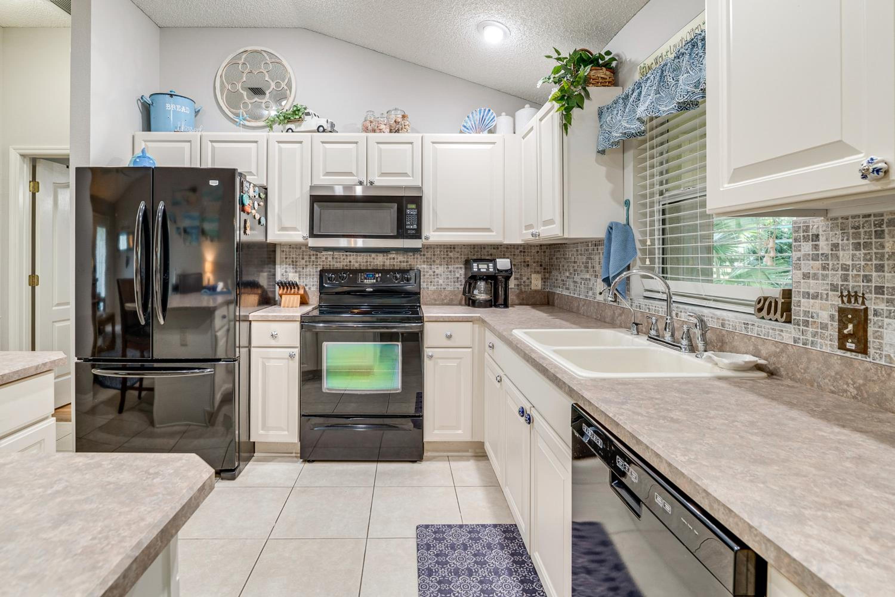 Golf, Shop and Unwind Home with Patio in The Villages