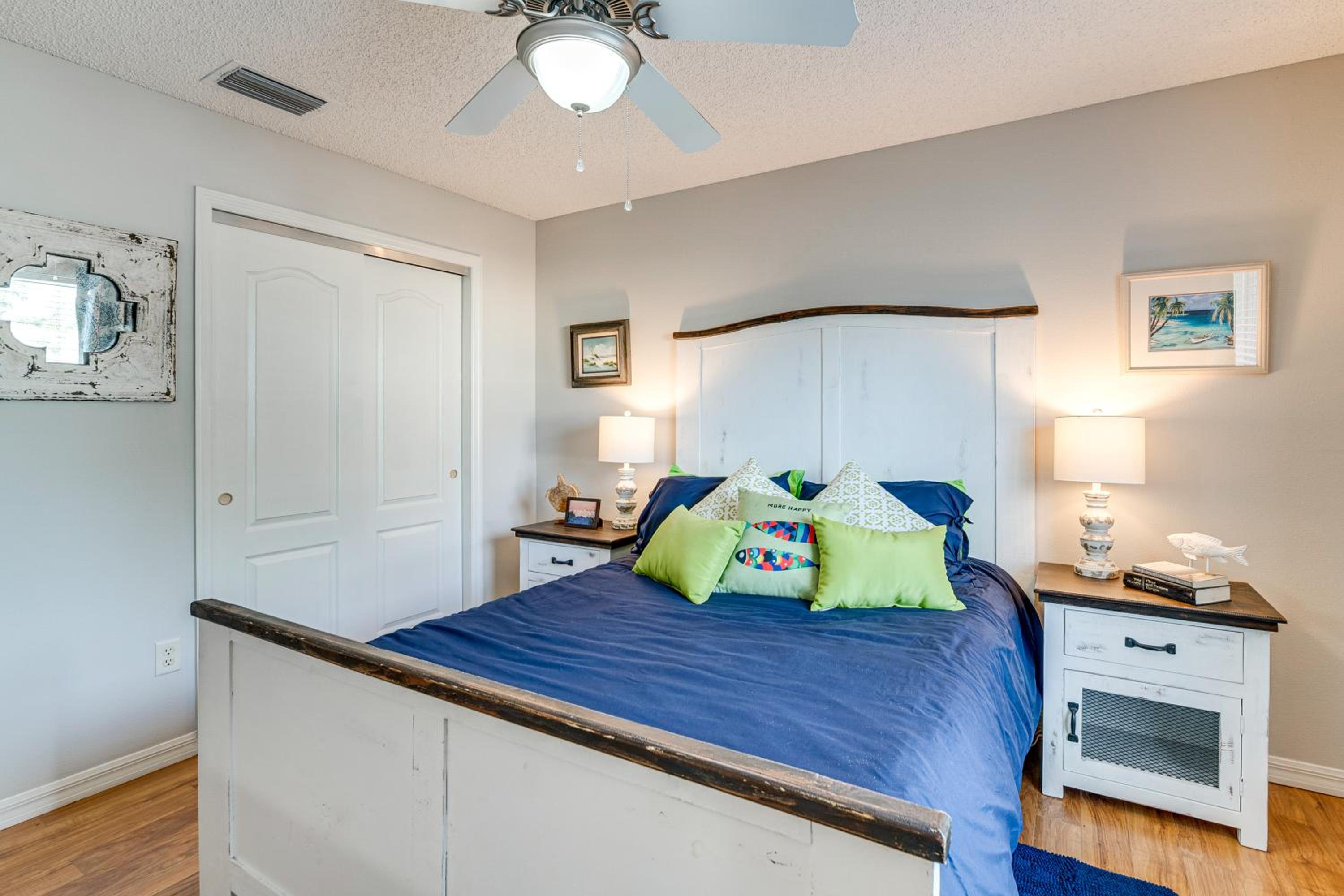 Golf, Shop and Unwind Home with Patio in The Villages