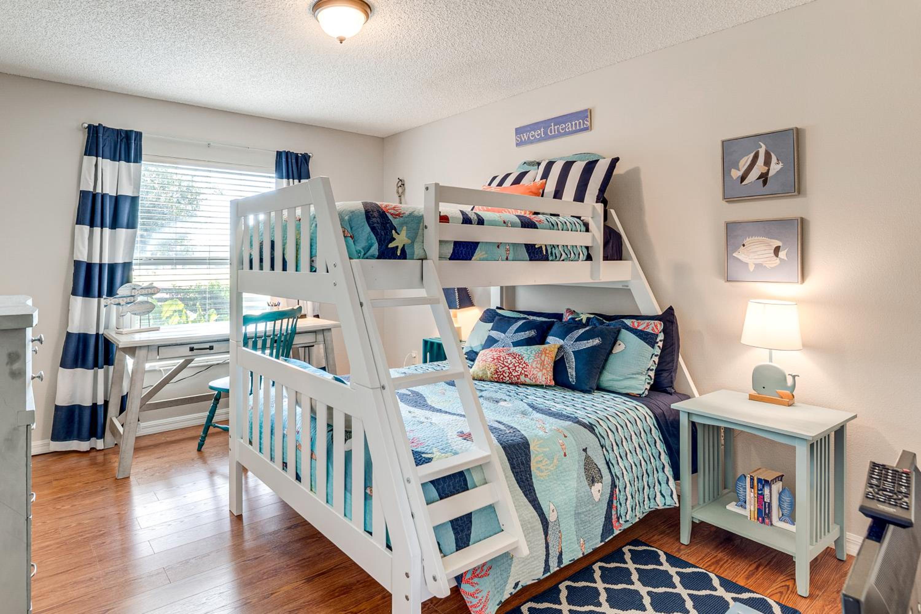Golf, Shop and Unwind Home with Patio in The Villages