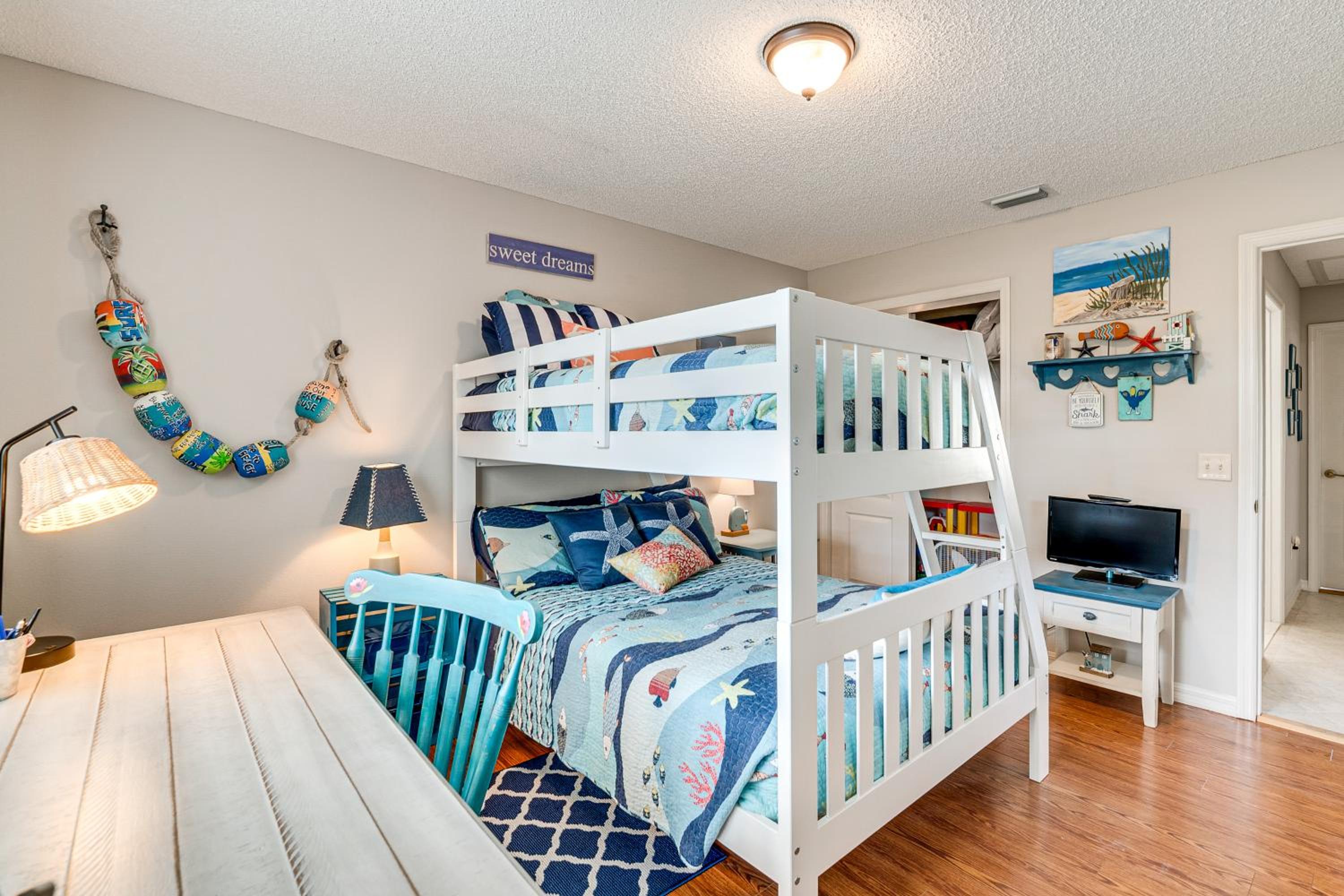 Golf, Shop and Unwind Home with Patio in The Villages