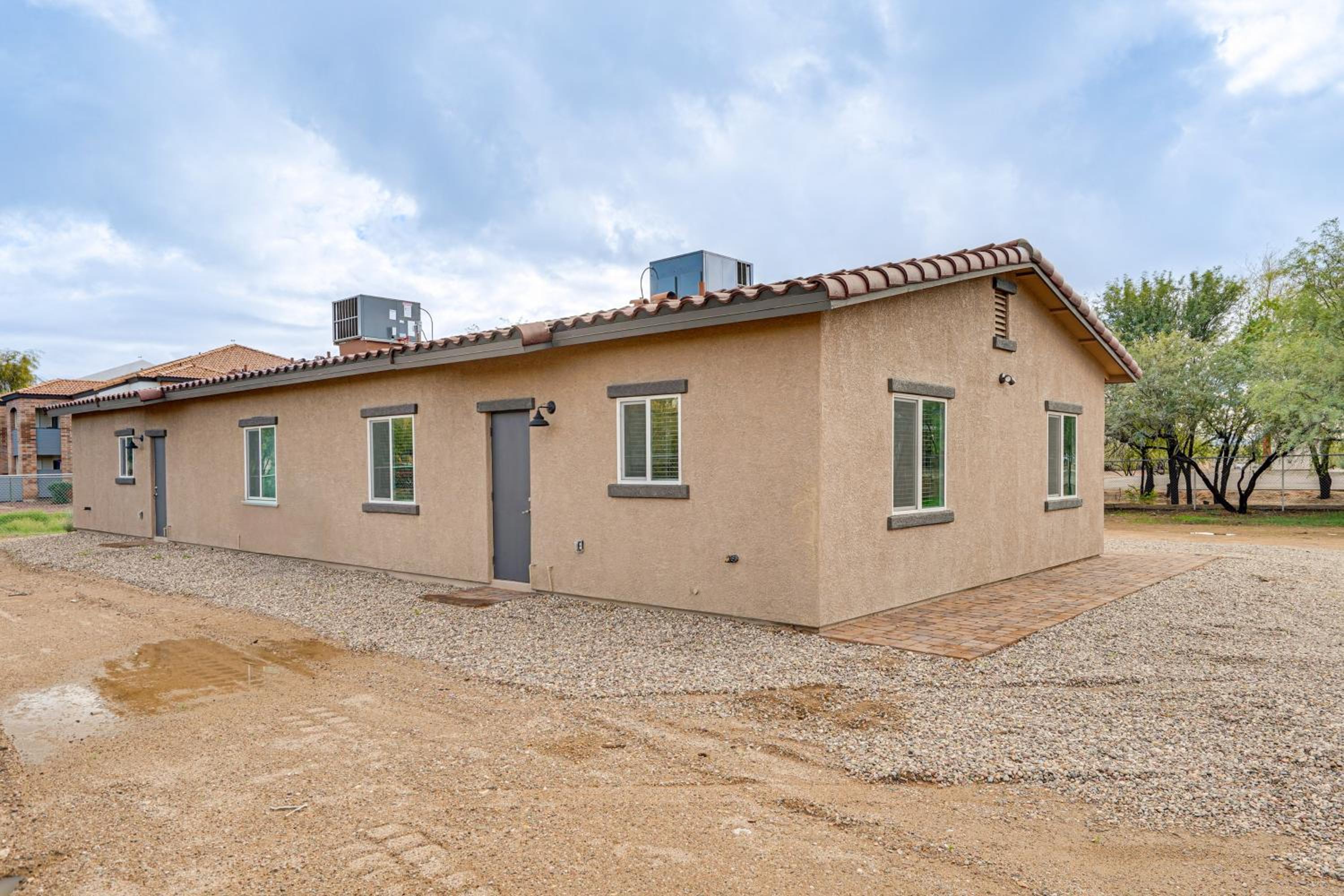 14 Mi to Saguaro NP Adventure-Ready Townhome