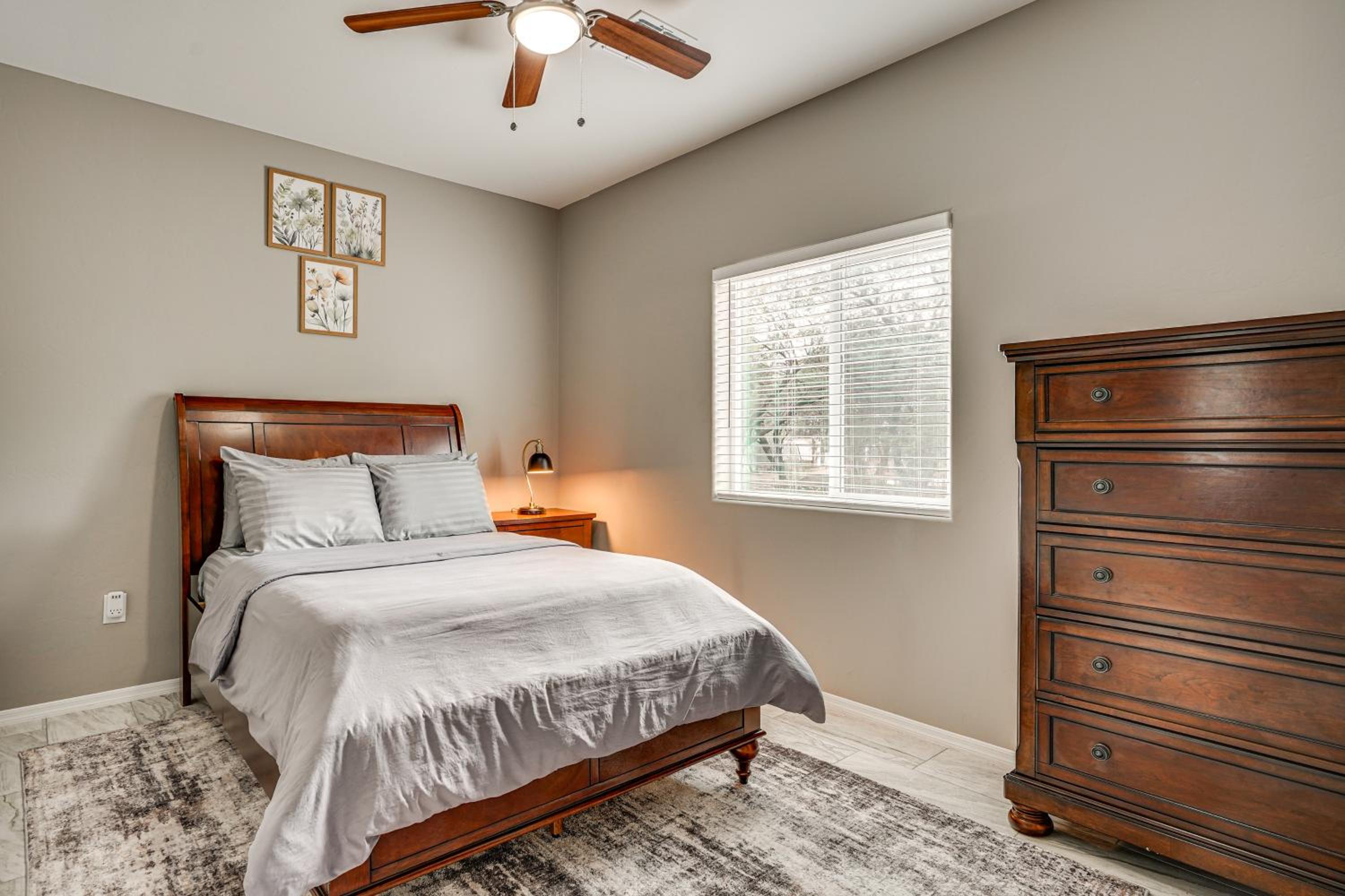 14 Mi to Saguaro NP Adventure-Ready Townhome