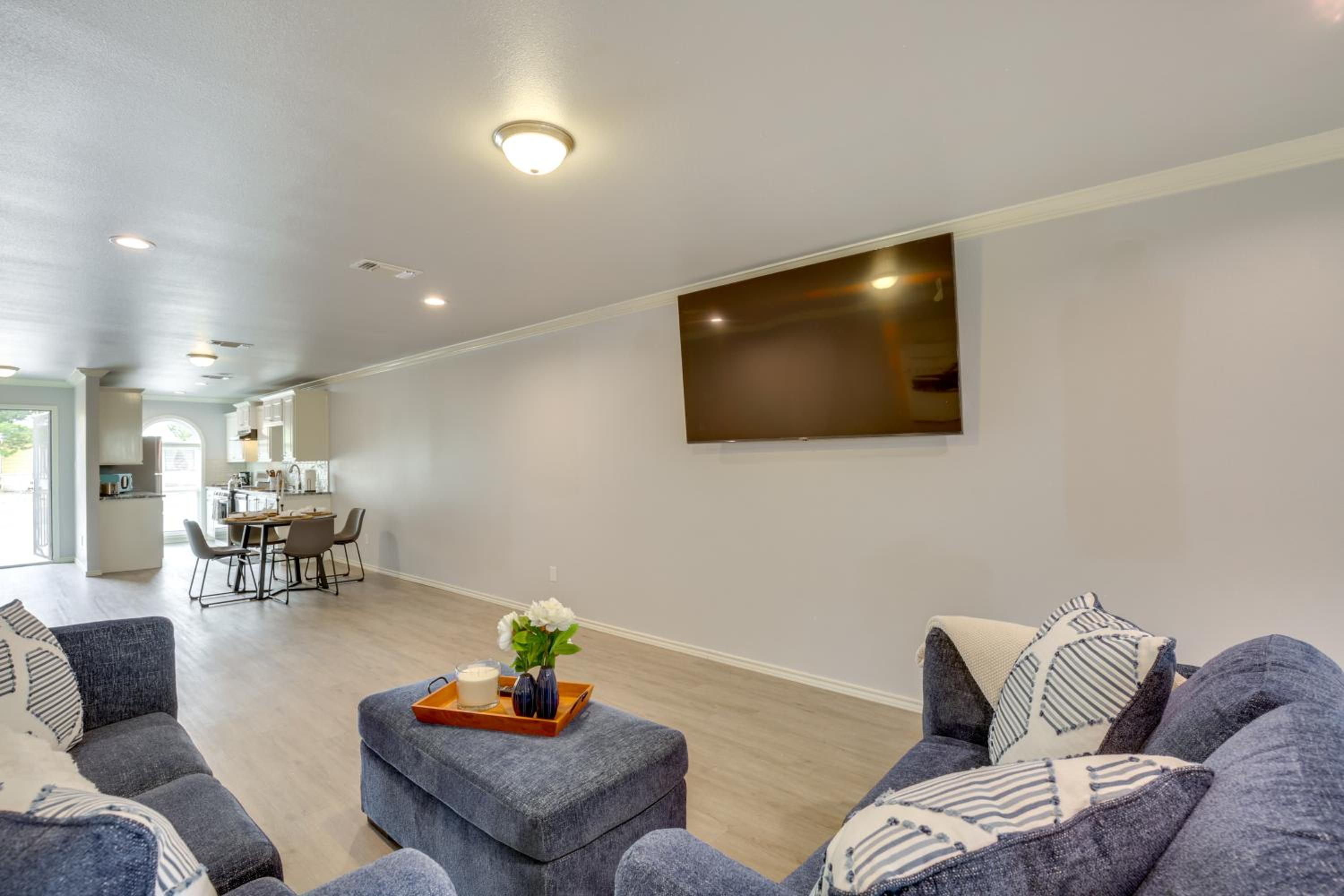 2 Mi to Depot District Dog-Friendly 1BR Getaway!