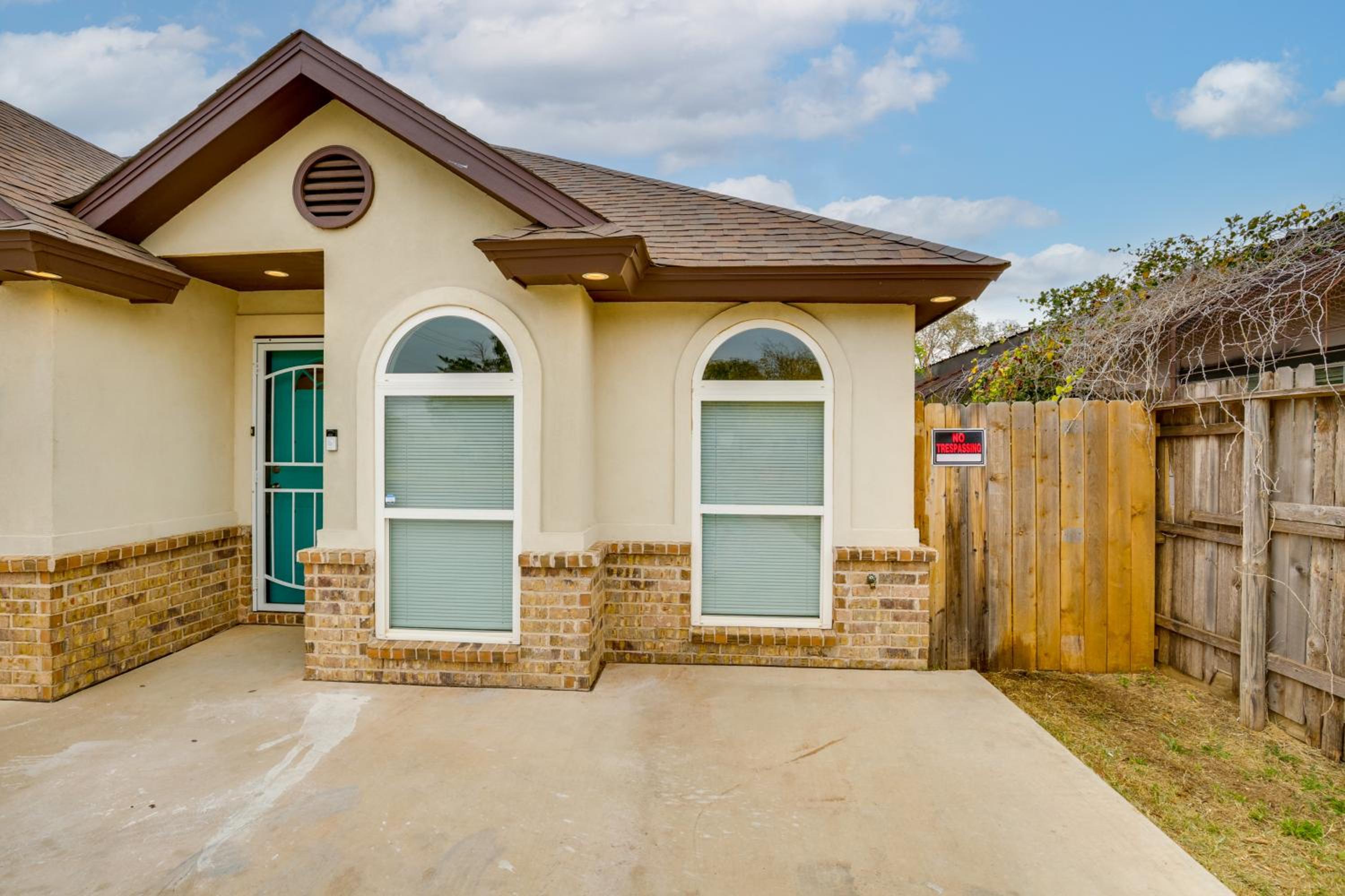 2 Mi to Depot District Dog-Friendly 1BR Getaway!
