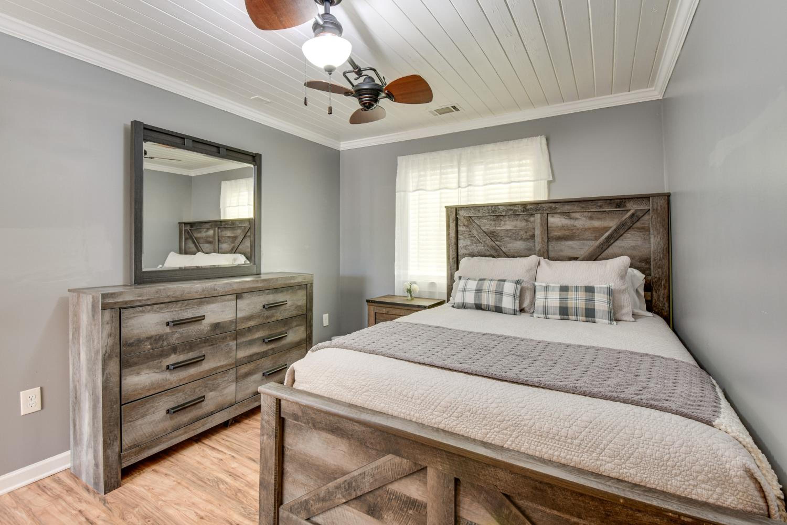 4 Seasons of Fun! Walhalla Home with Spacious Yard!