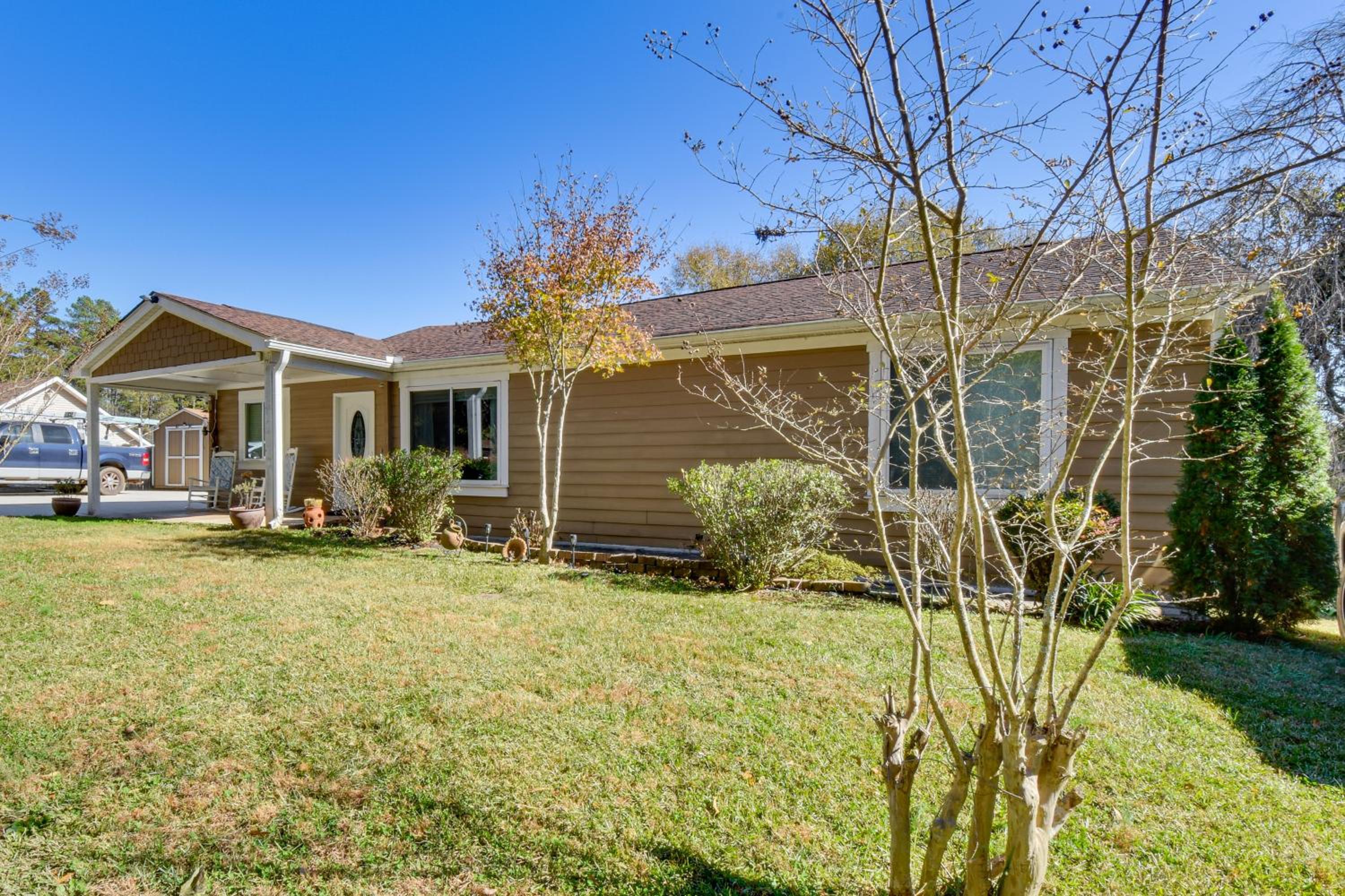 4 Seasons of Fun! Walhalla Home with Spacious Yard!