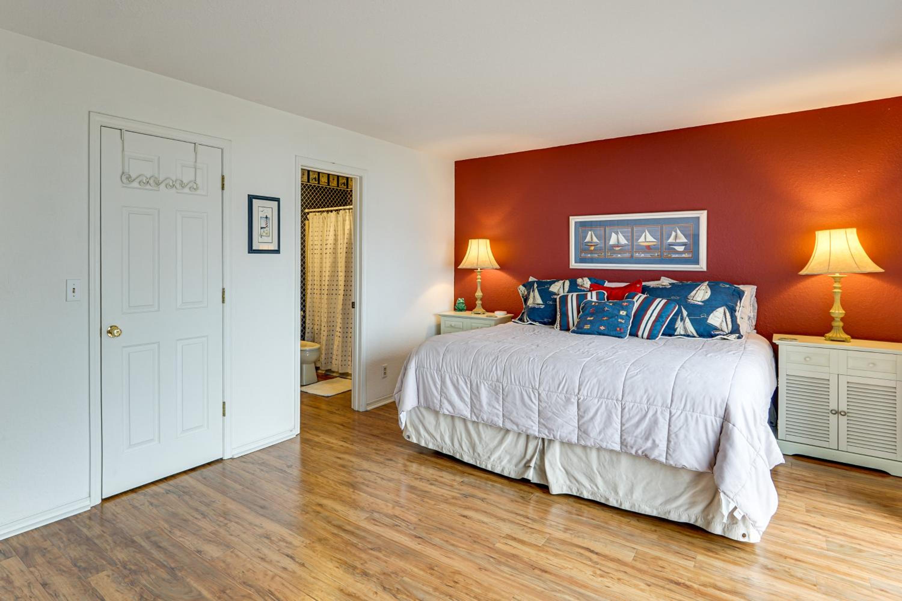 Main Channel View! Condo with Dock and Pool Access