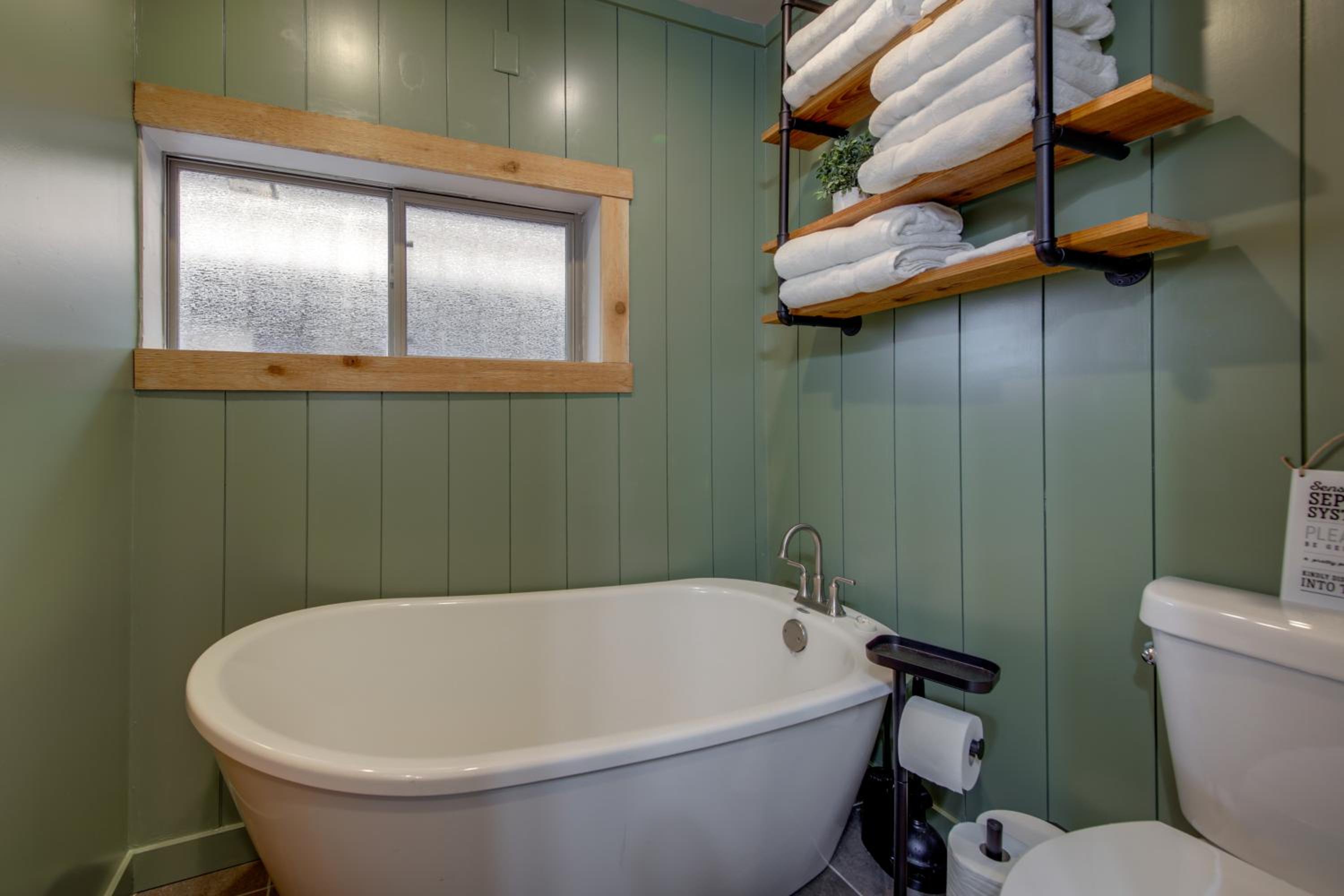 Waterfront Gem with Private Dock on Sullivan Lake!