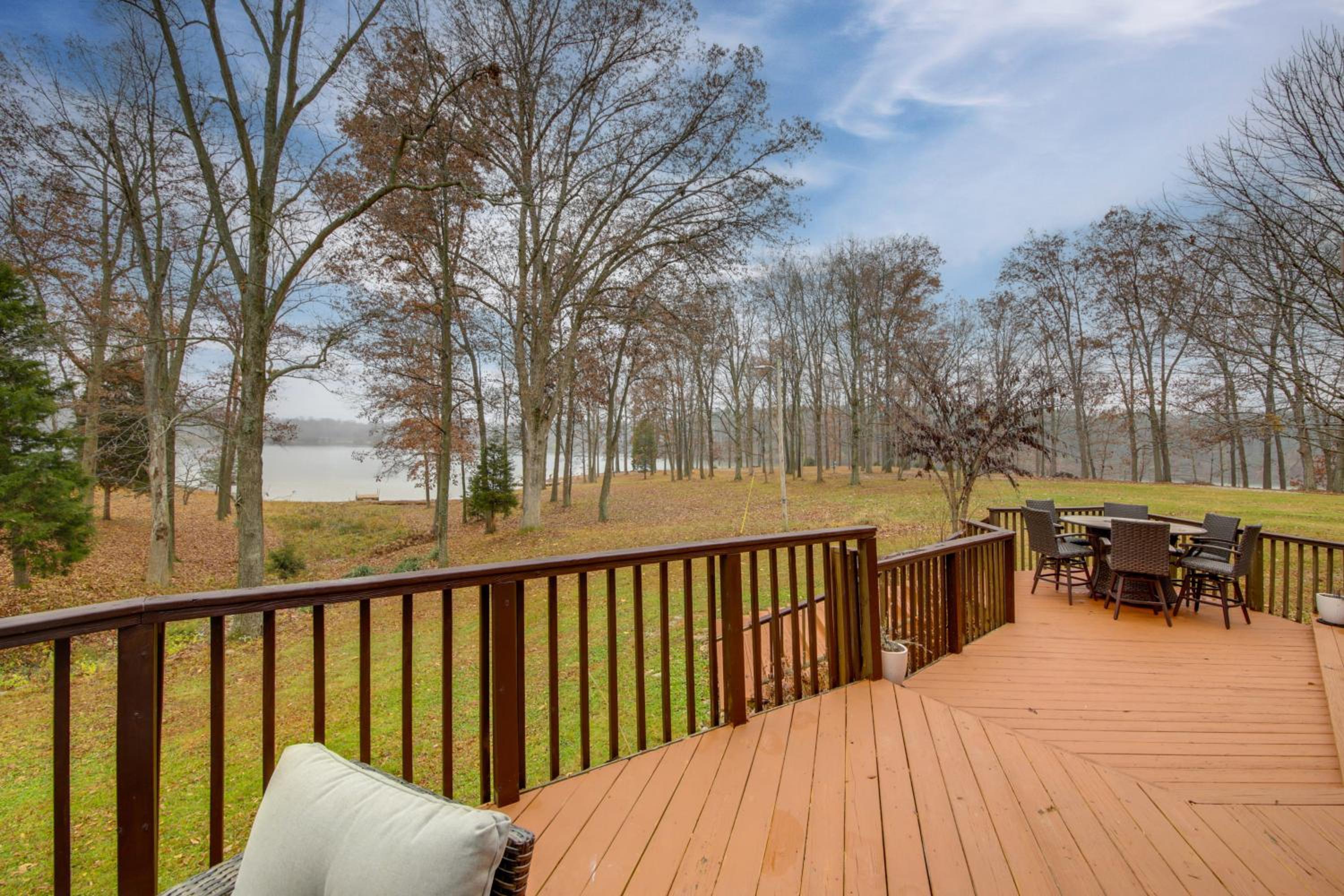 Waterfront Gem with Private Dock on Sullivan Lake!
