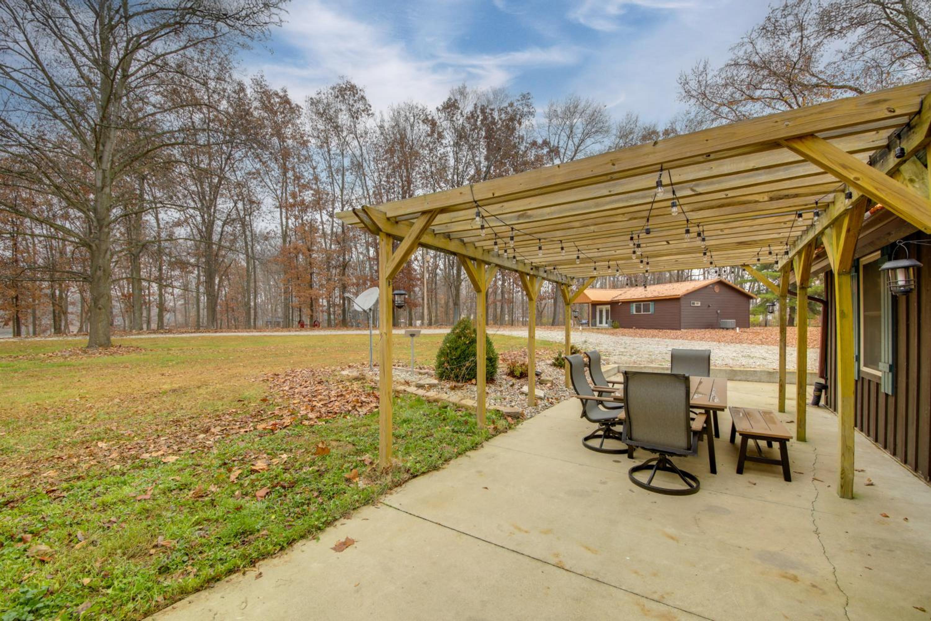 Waterfront Gem with Private Dock on Sullivan Lake!