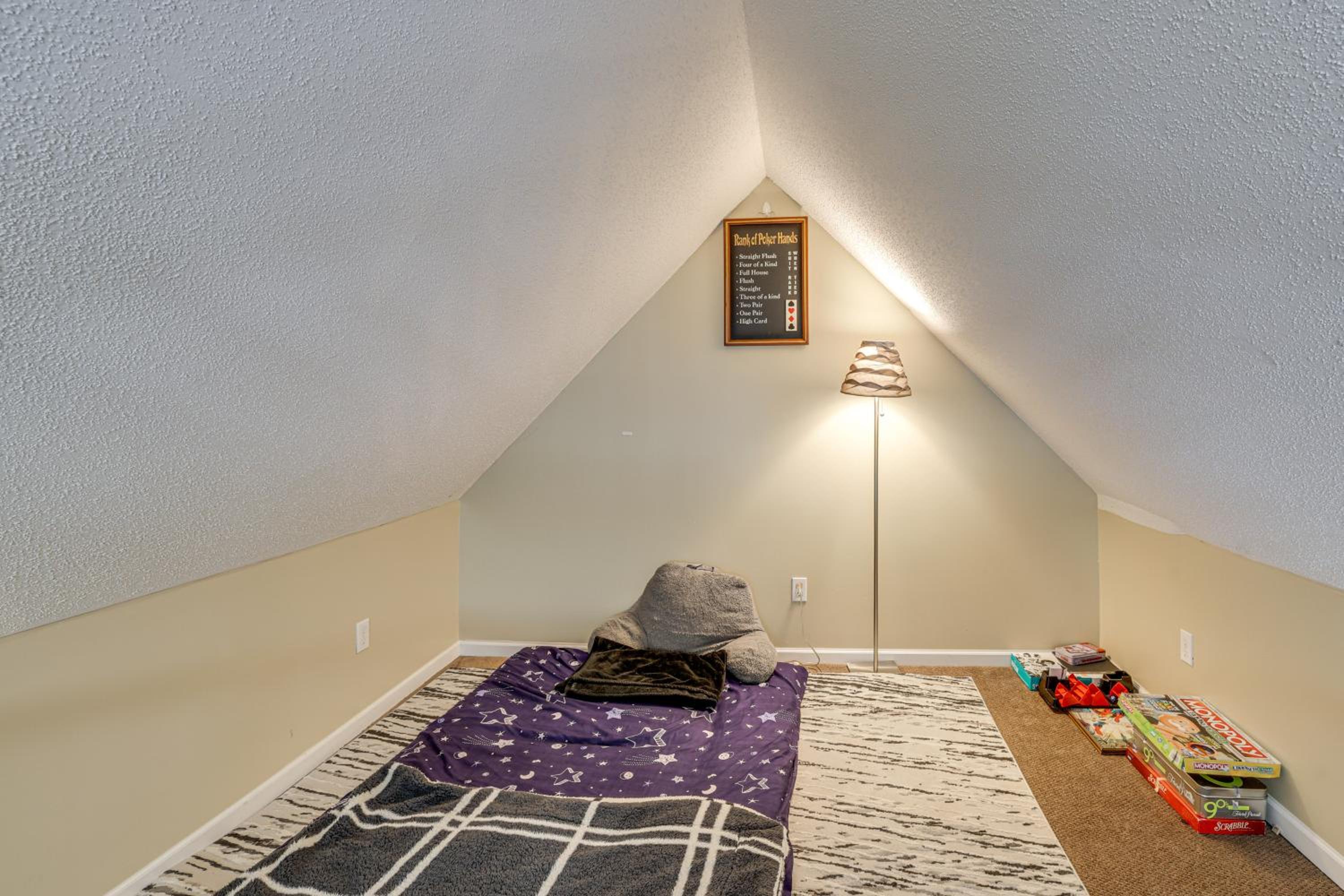 Central Duplex Townhome close to Twin Cities