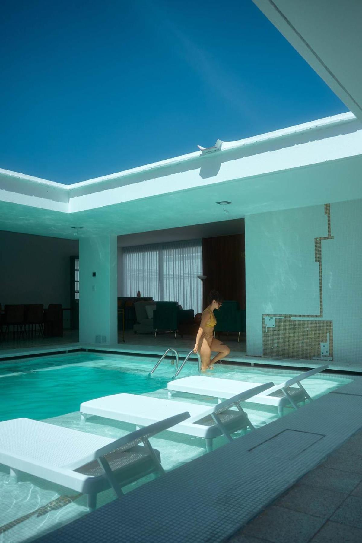 Casa Orbit AC Pool Jacuzzi Central Location