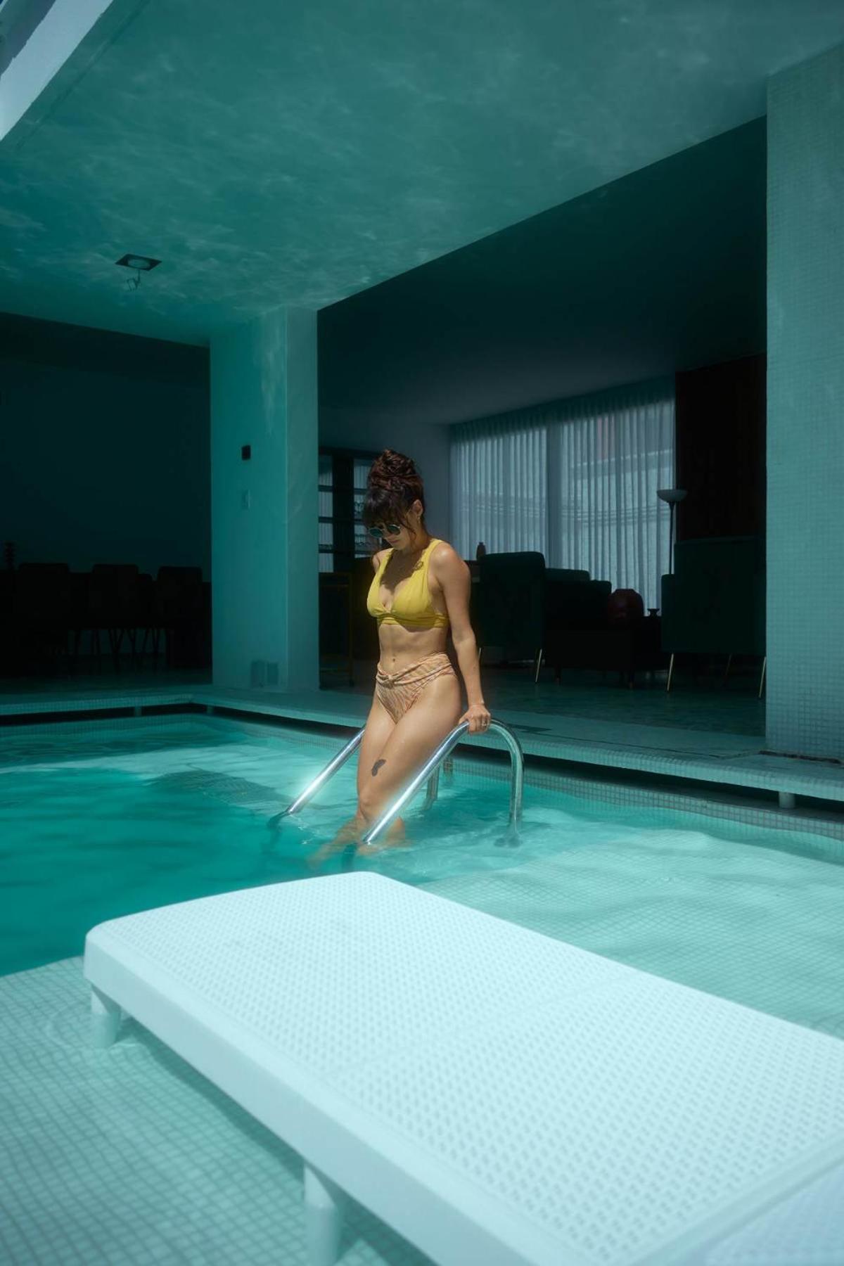 Casa Orbit AC Pool Jacuzzi Central Location