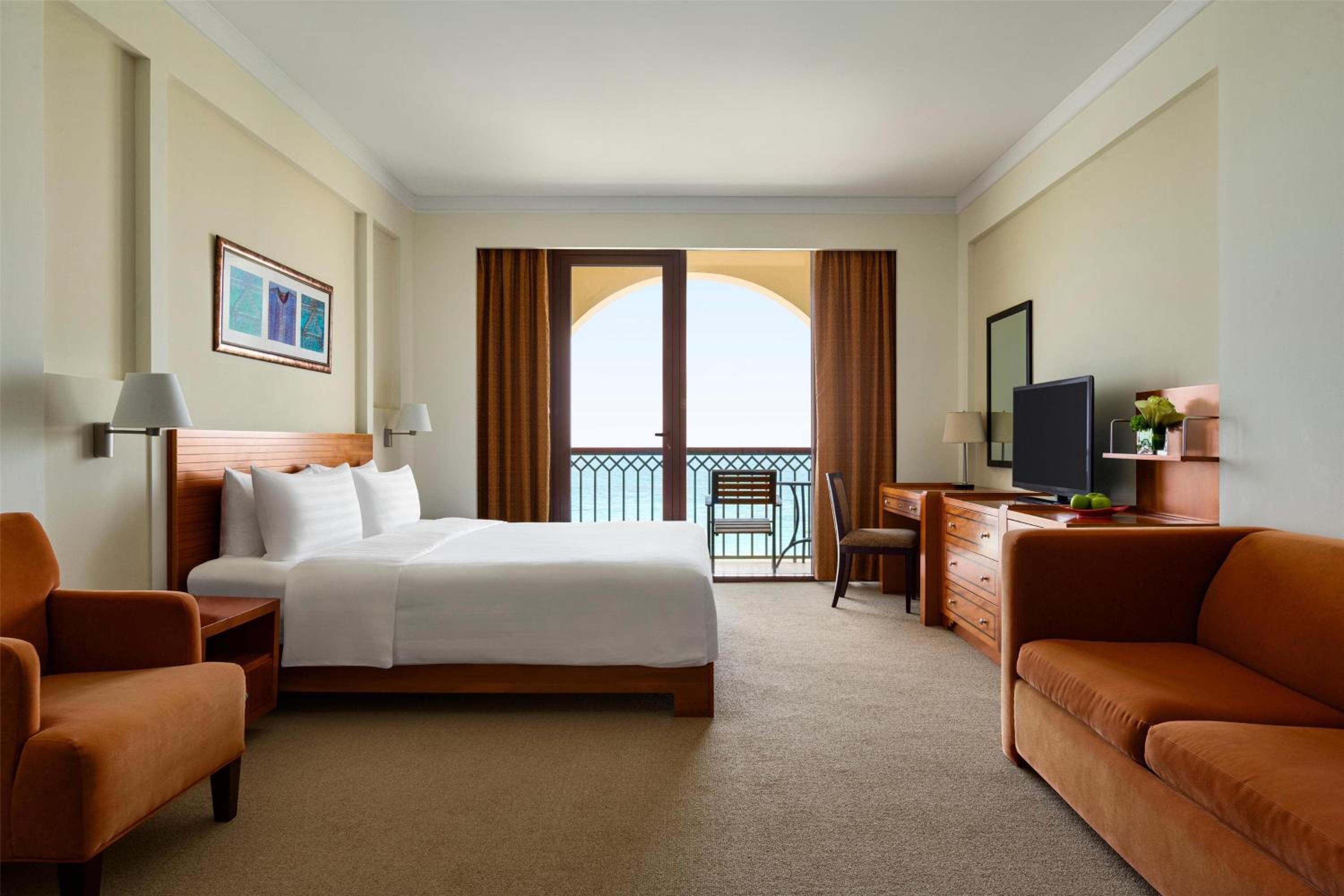 DoubleTree By Hilton Muscat Al Waha