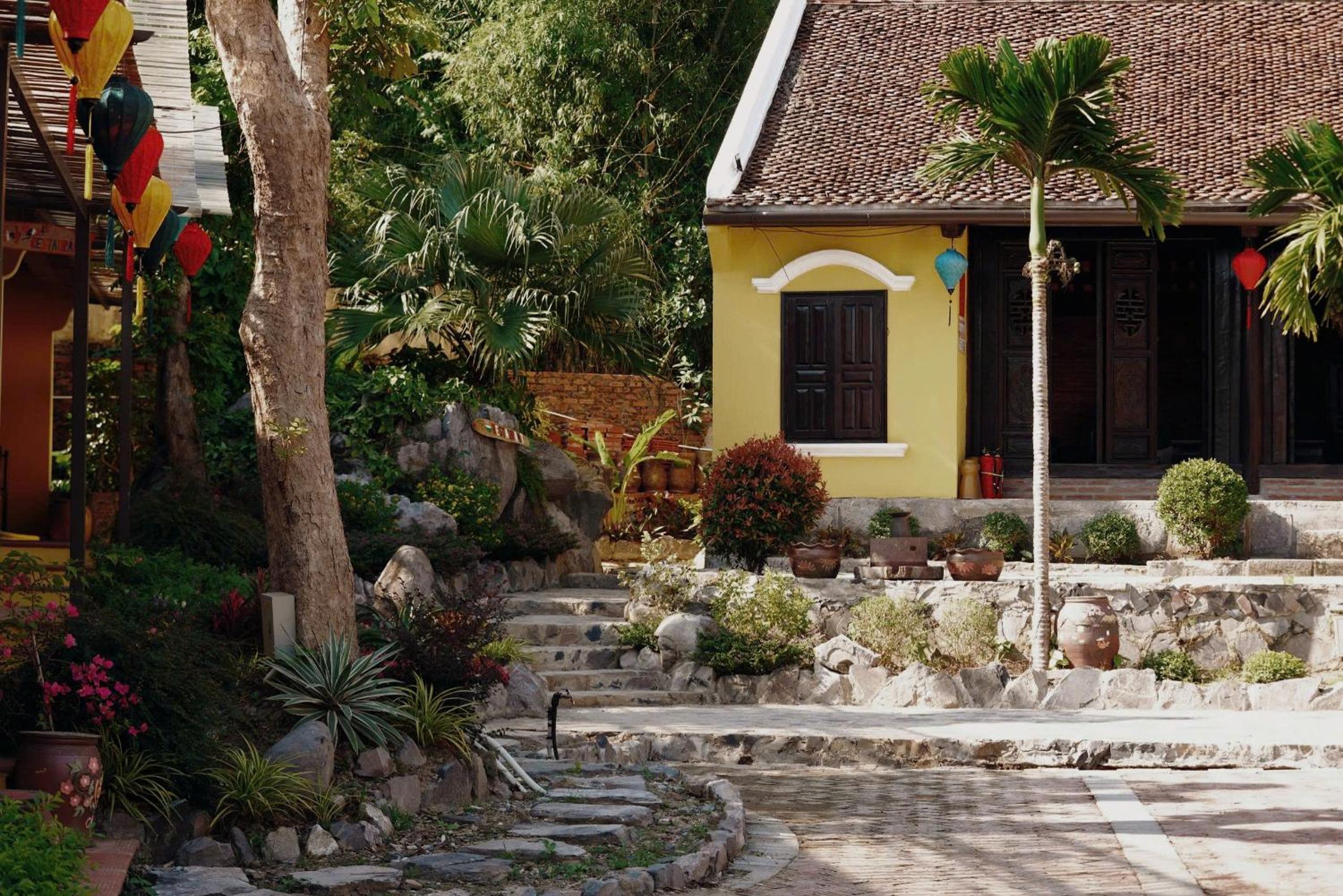 ANN GARDEN RETREAT by Secret Garden Cat Ba