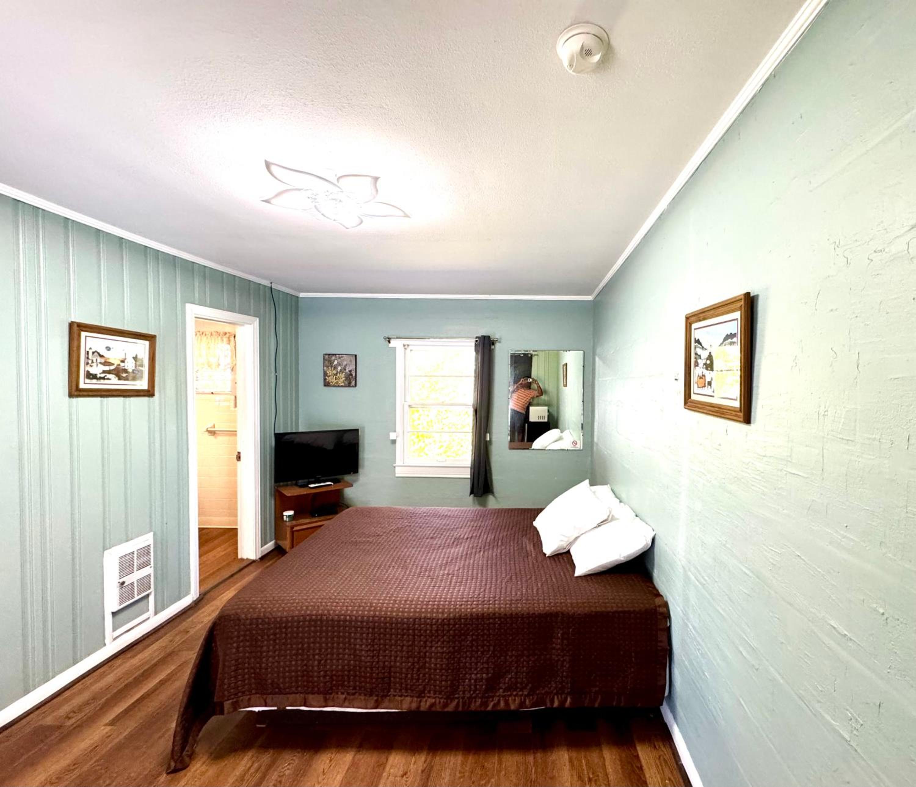 Parkview Lodge & Cabins