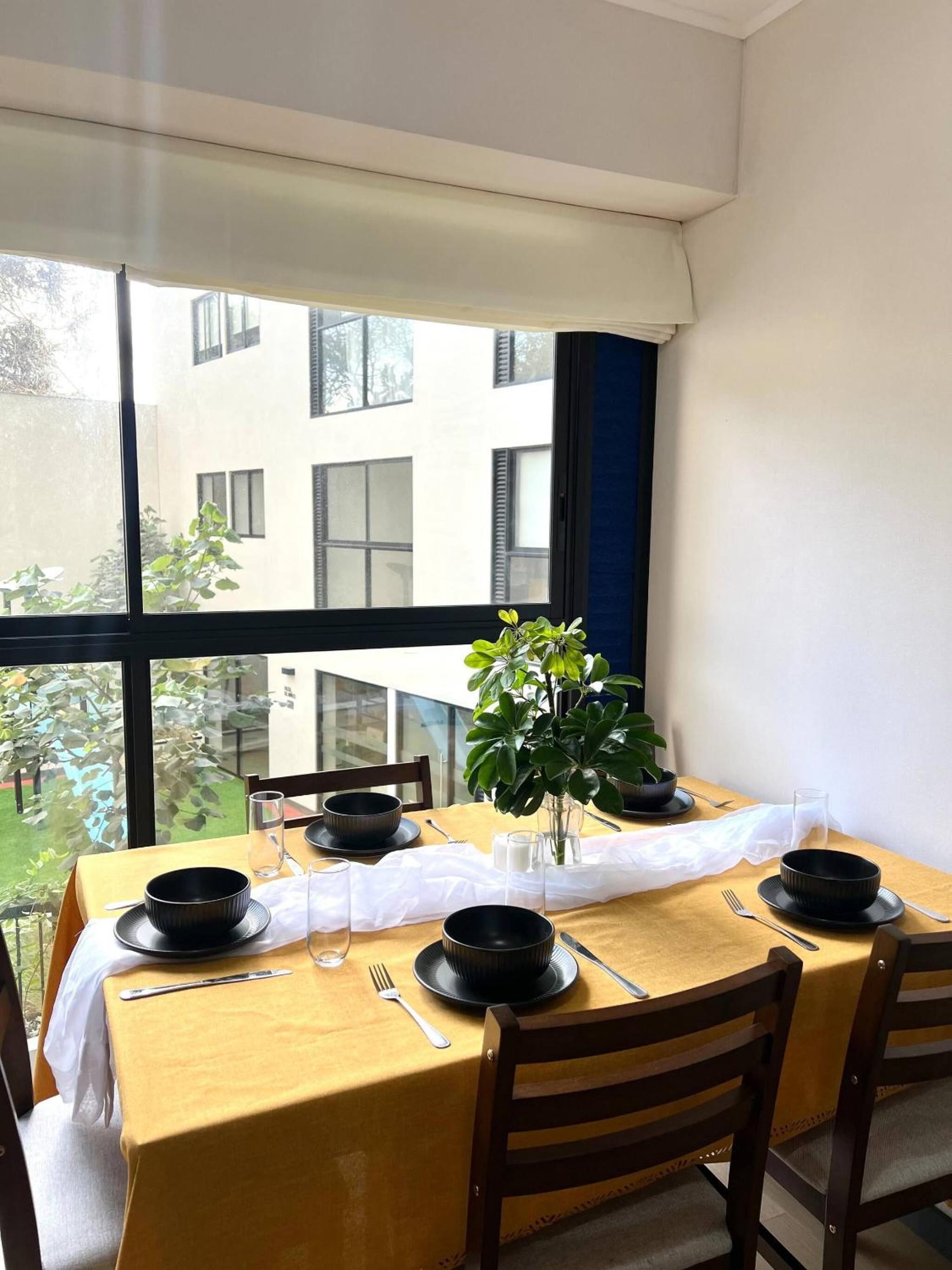 Modern Apartment for 9 San Isidro