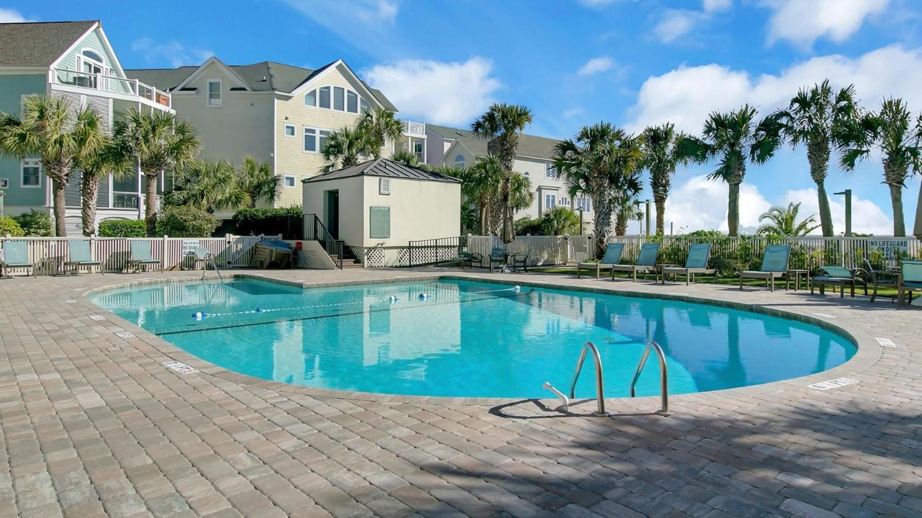 Newly Renovated Beachfront Condo Pool Balcony 108 Summerhouse by AvantStay