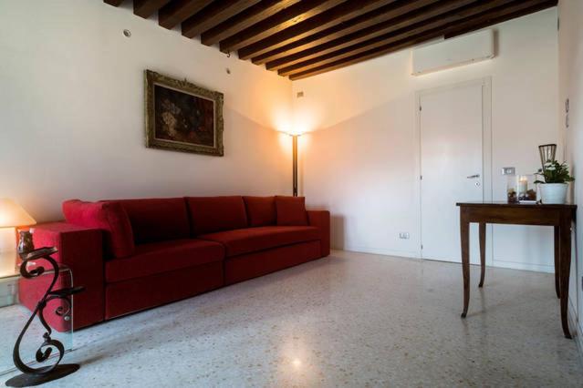 Elisabeth Waterfront Apartment