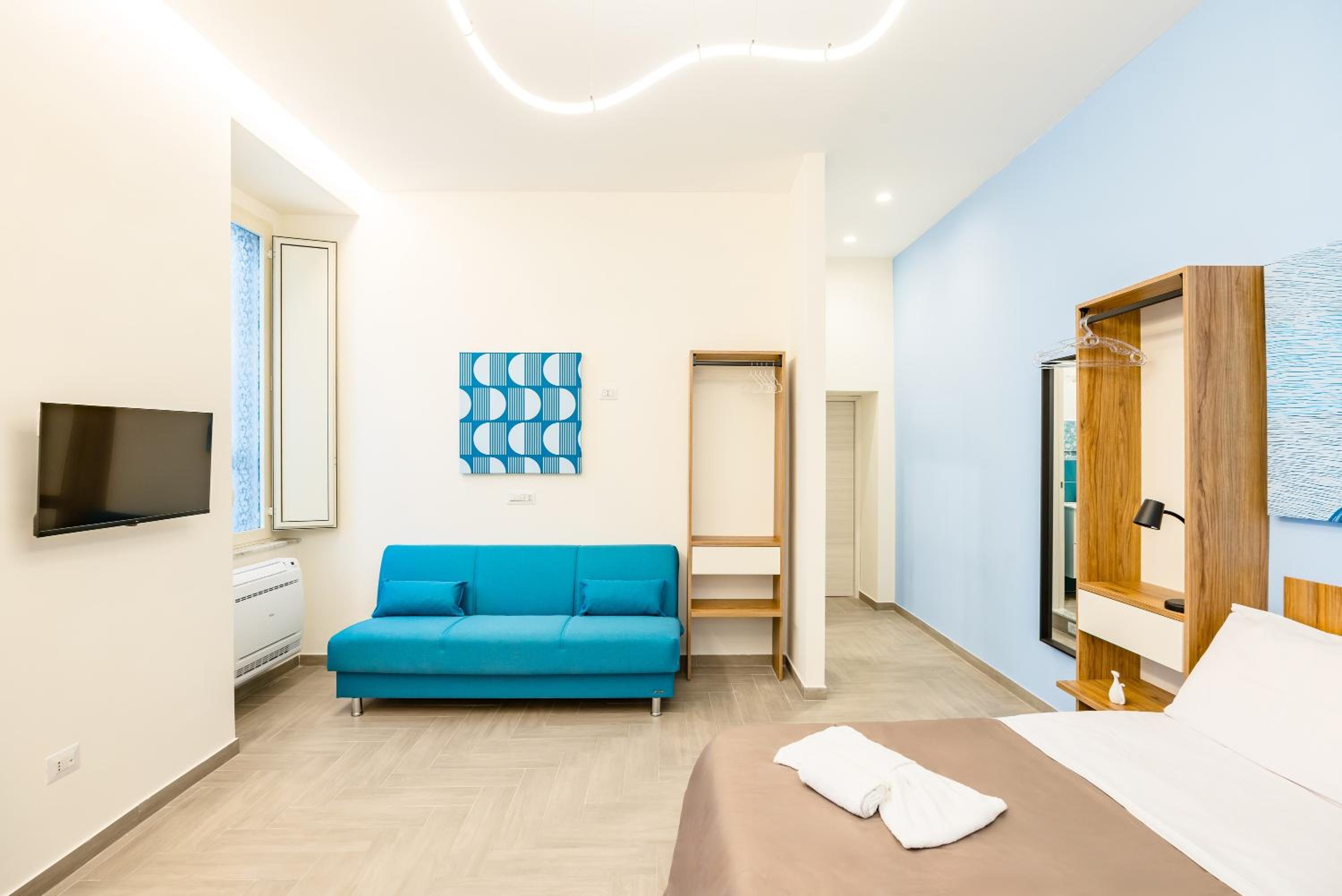 Solaris Suites