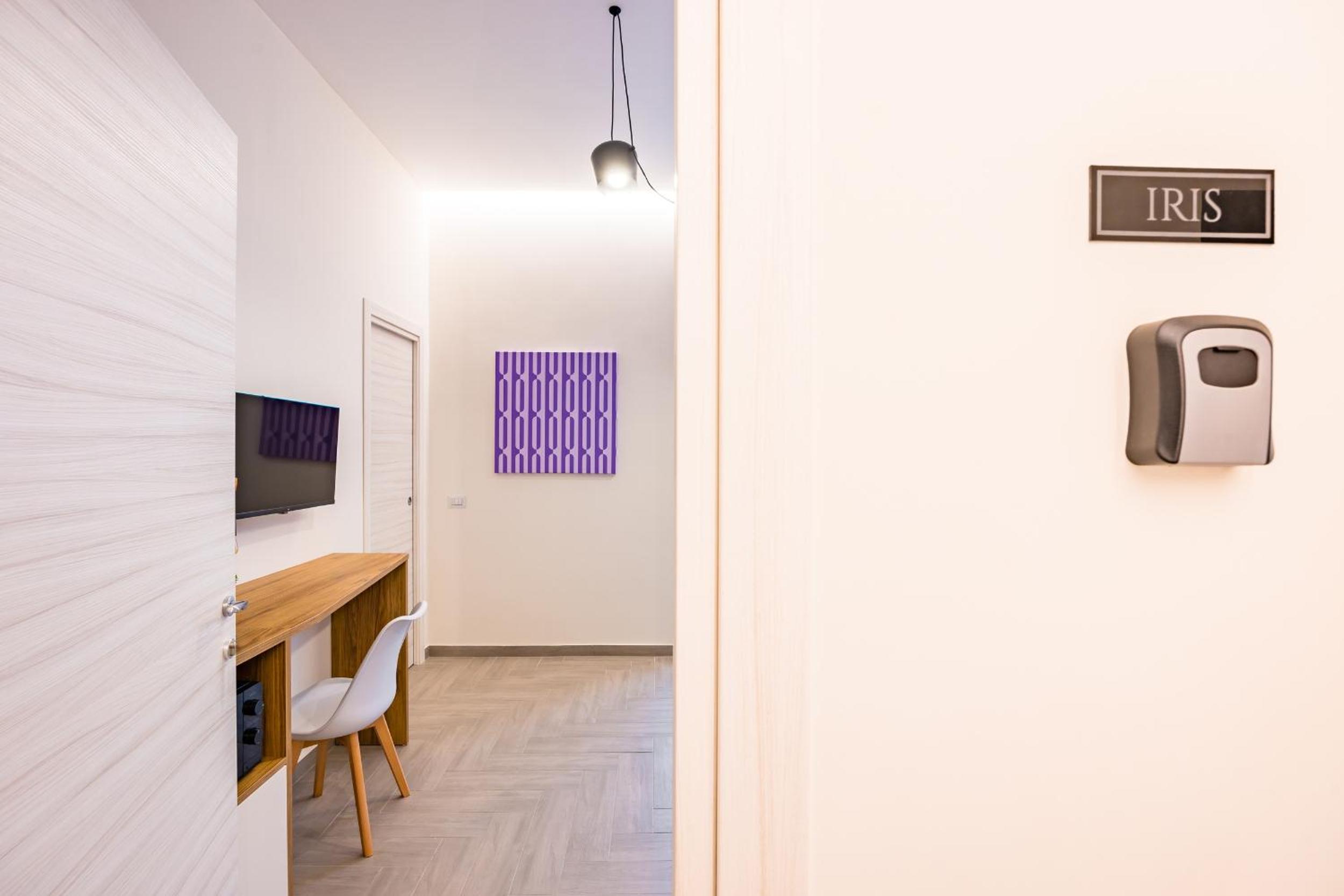Solaris Suites