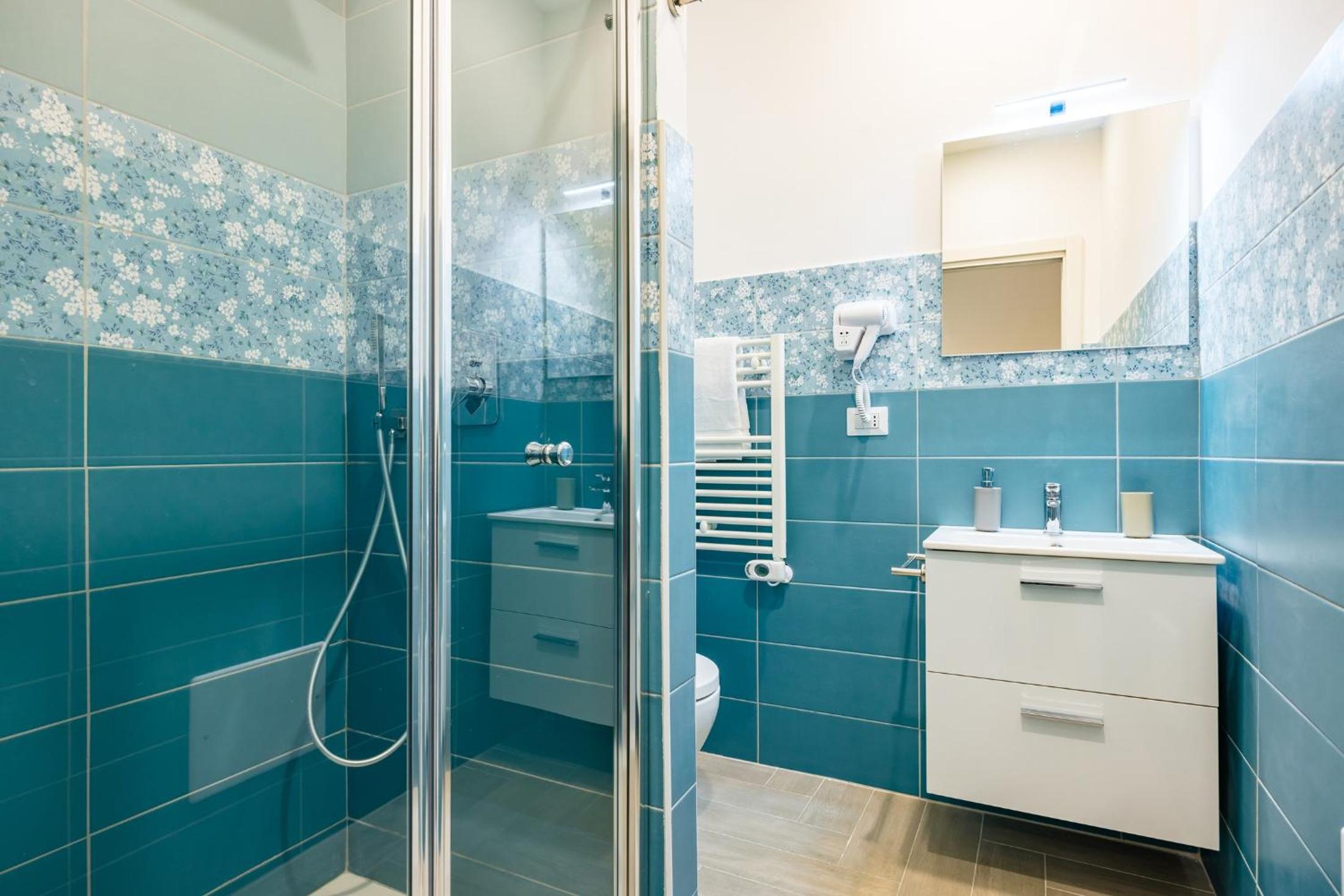 Solaris Suites