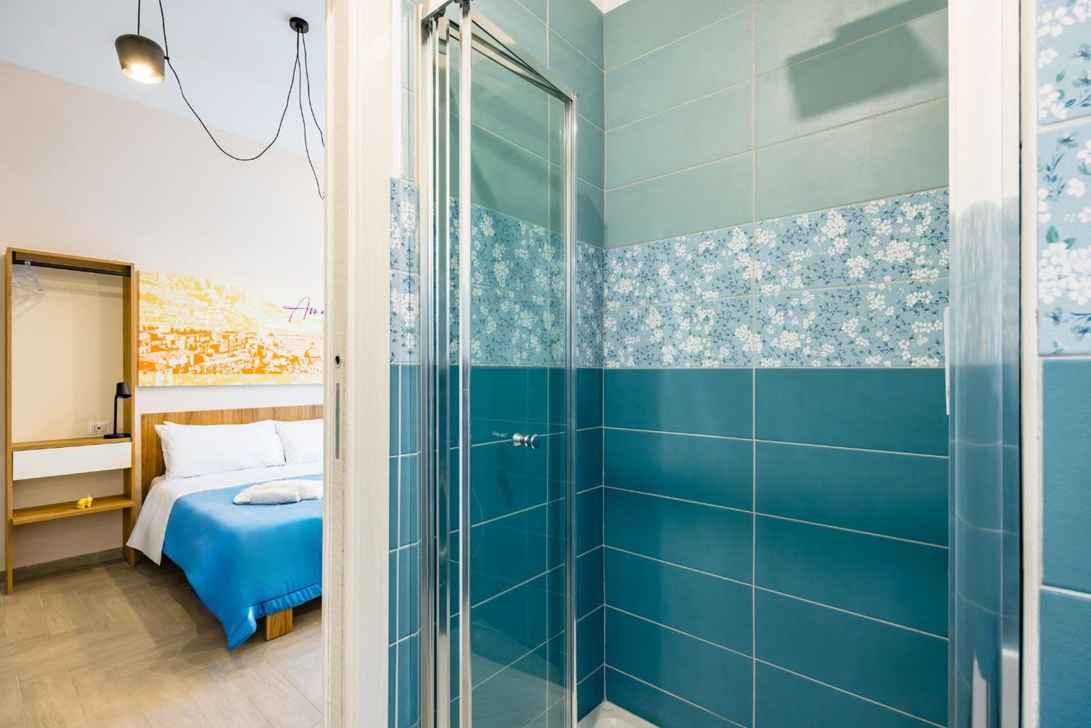 Solaris Suites
