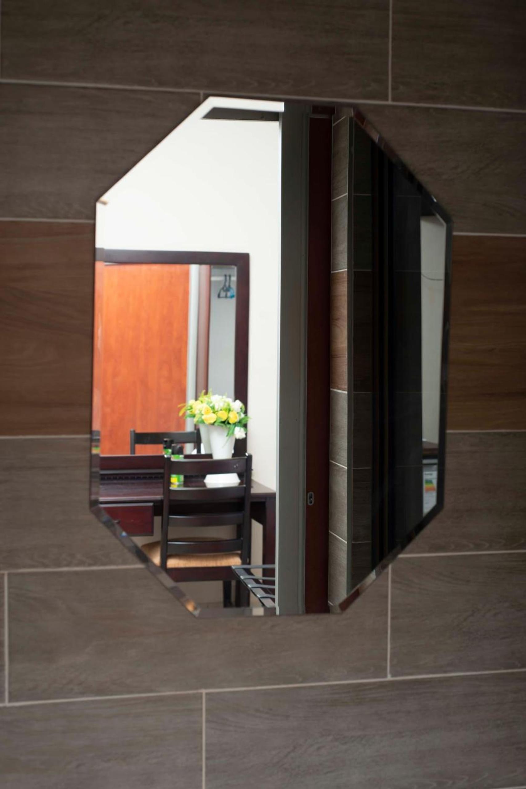 Executive comfort with premium workspace - 2334