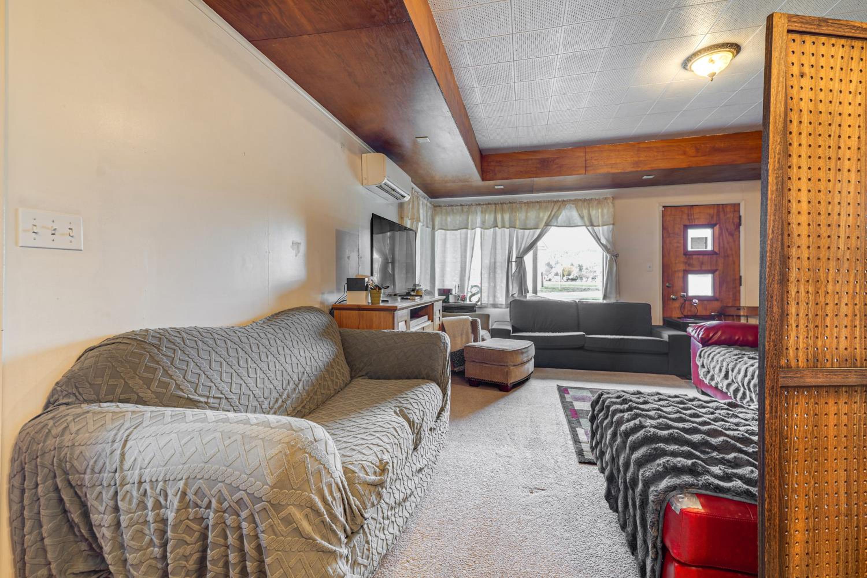 Walkable Home in Hoquiam! Olympic Peninsula Base