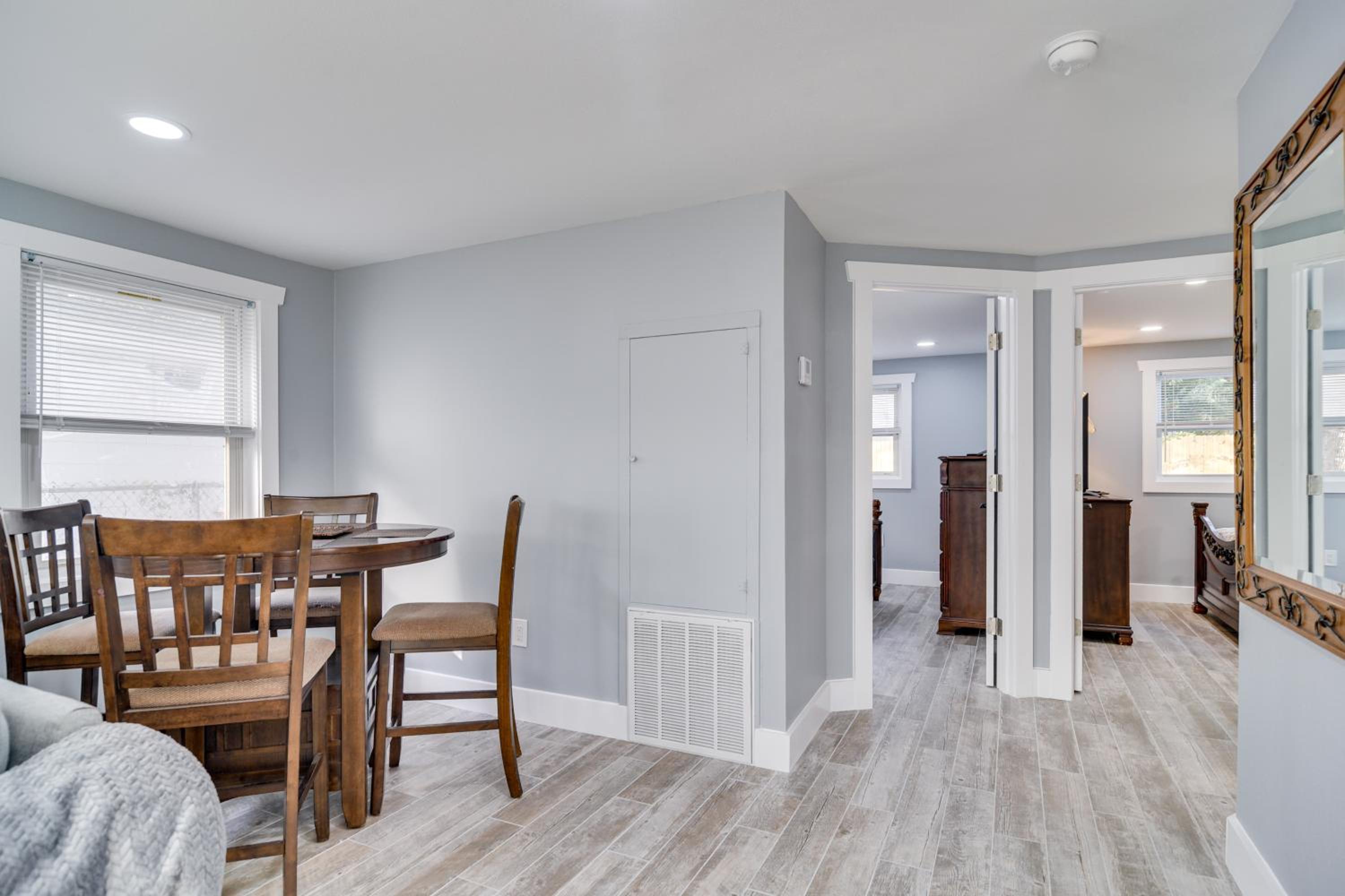 Walk to Restaurants Home with Yard in Safety Harbor