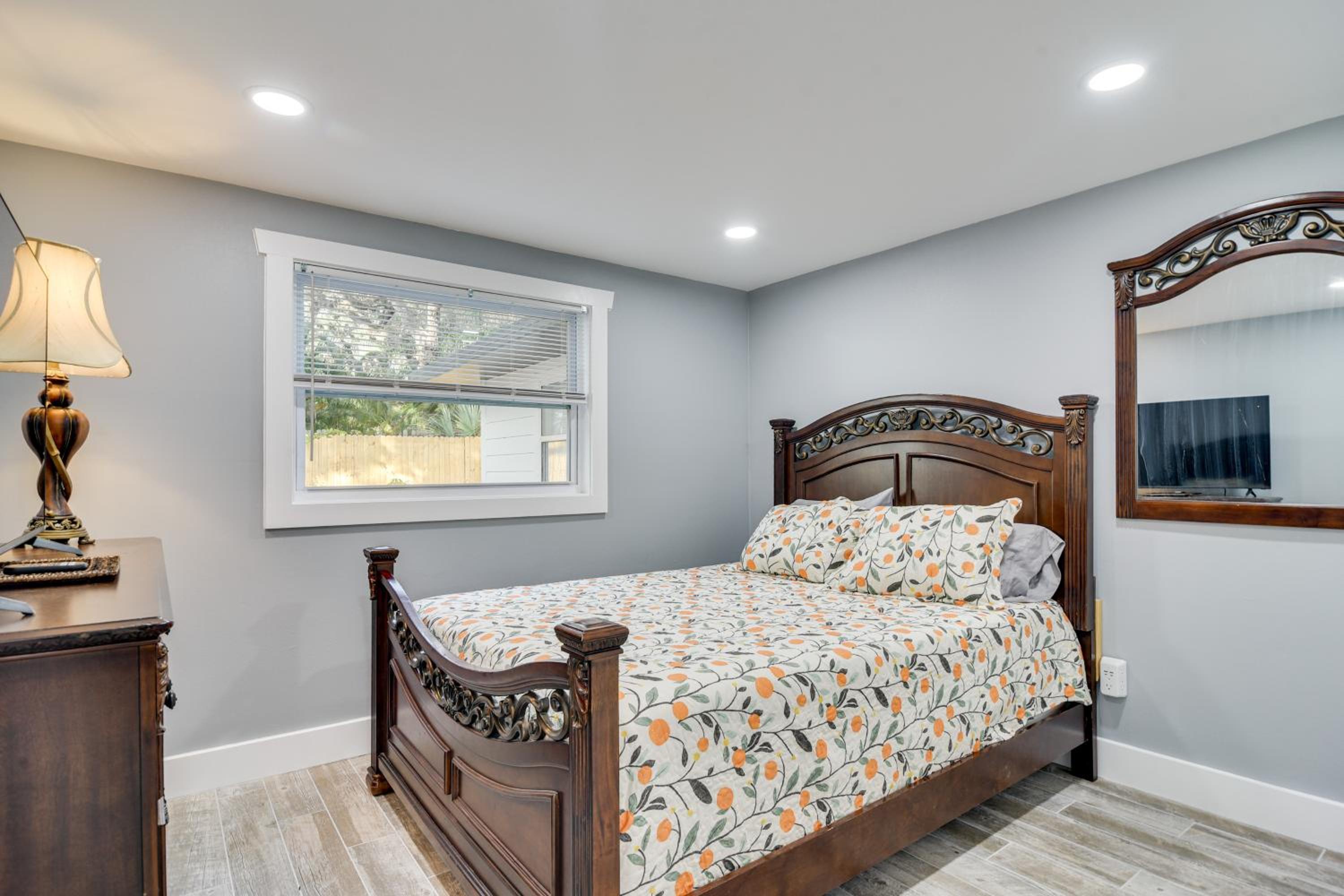 Walk to Restaurants Home with Yard in Safety Harbor