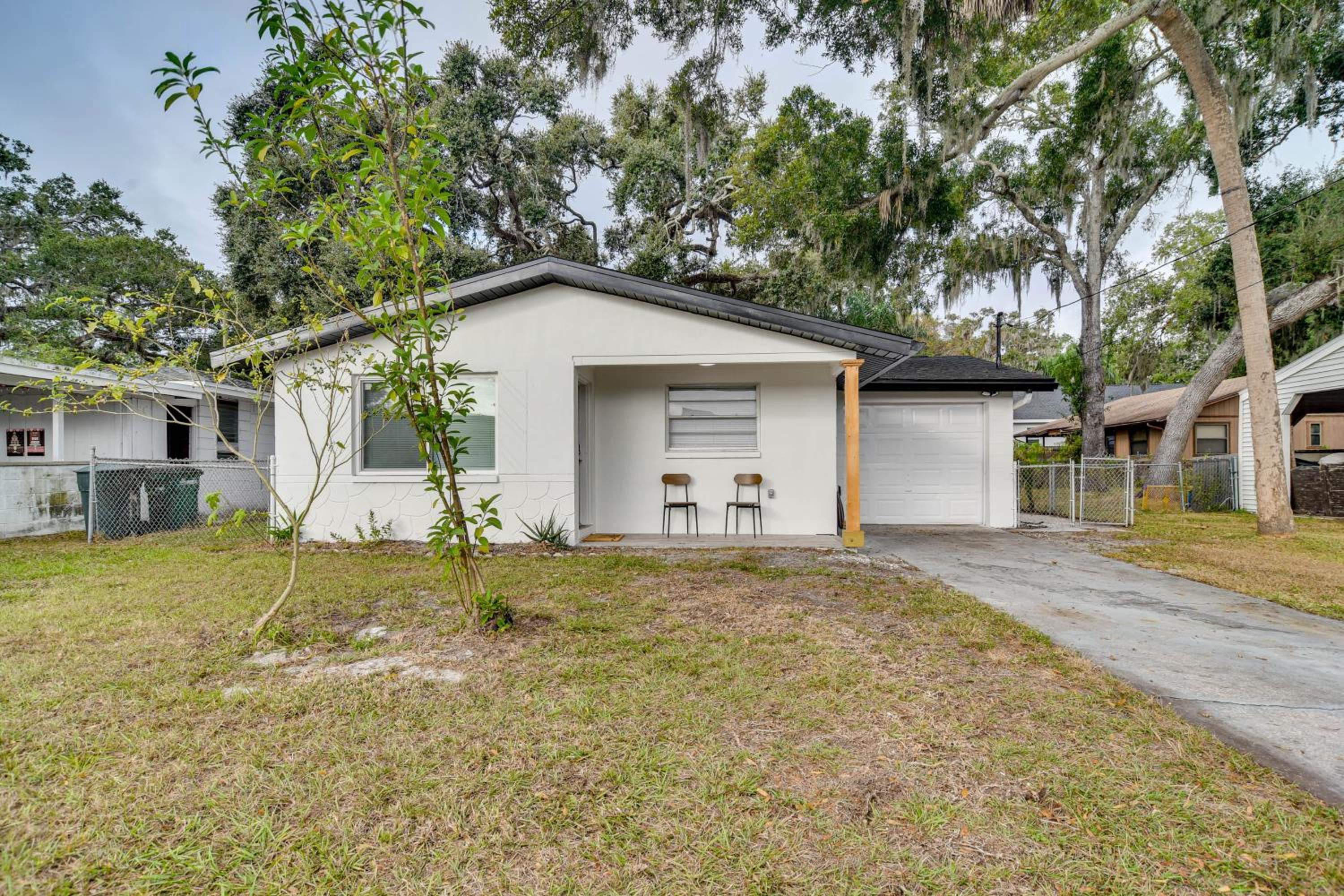 Walk to Restaurants Home with Yard in Safety Harbor