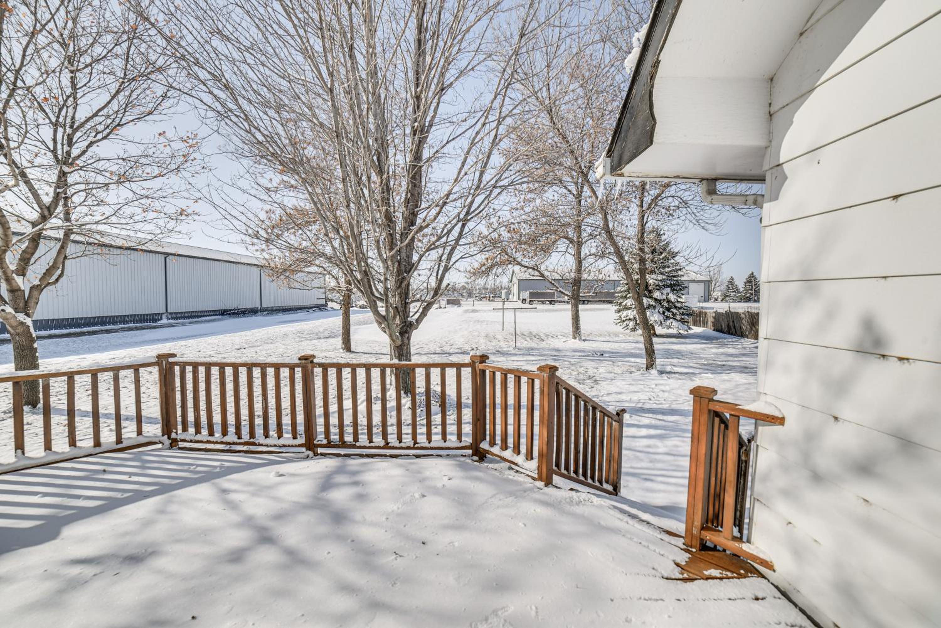 Spacious Retreat with Private Yard and Deck in Roscoe!