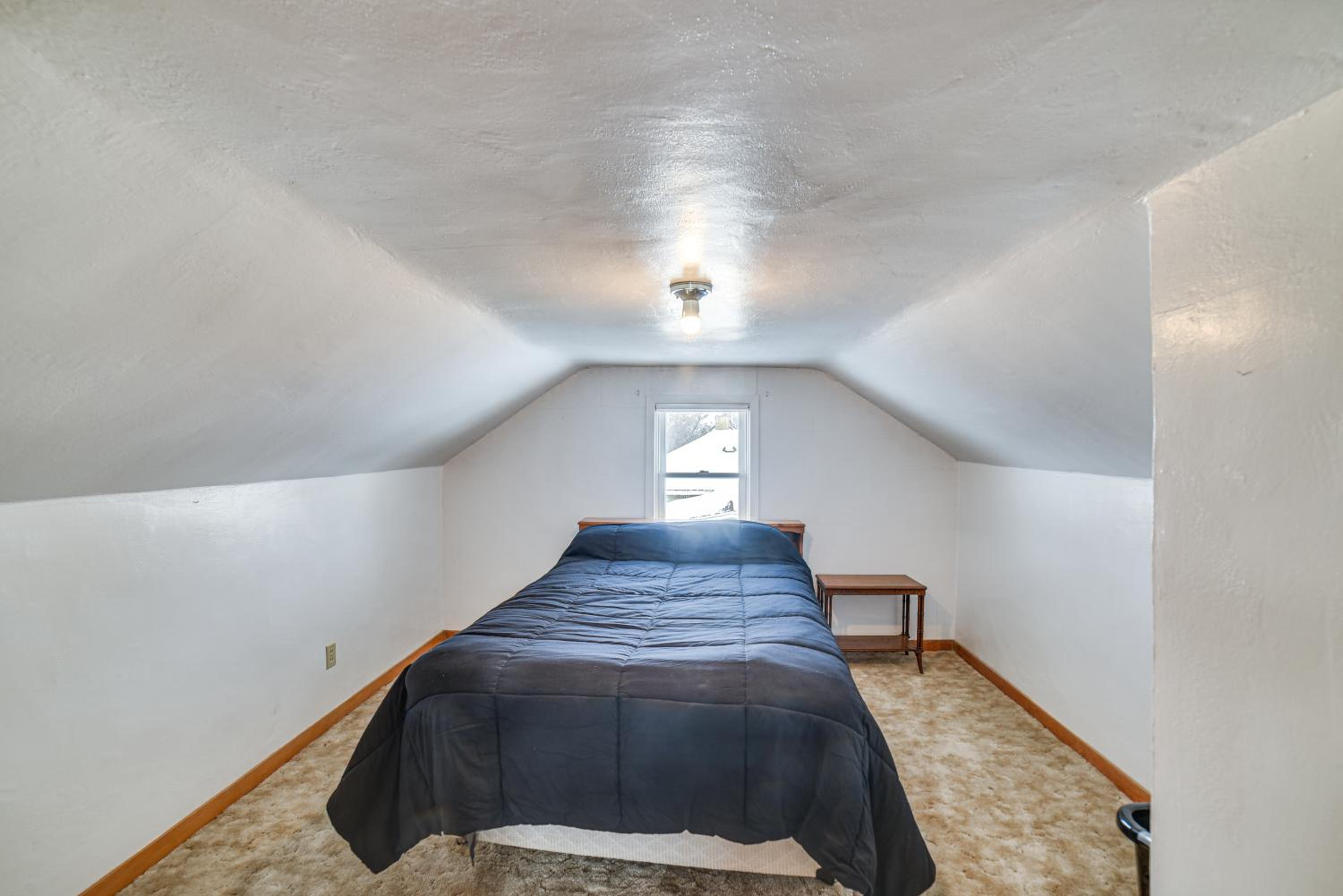 Spacious Retreat with Private Yard and Deck in Roscoe!