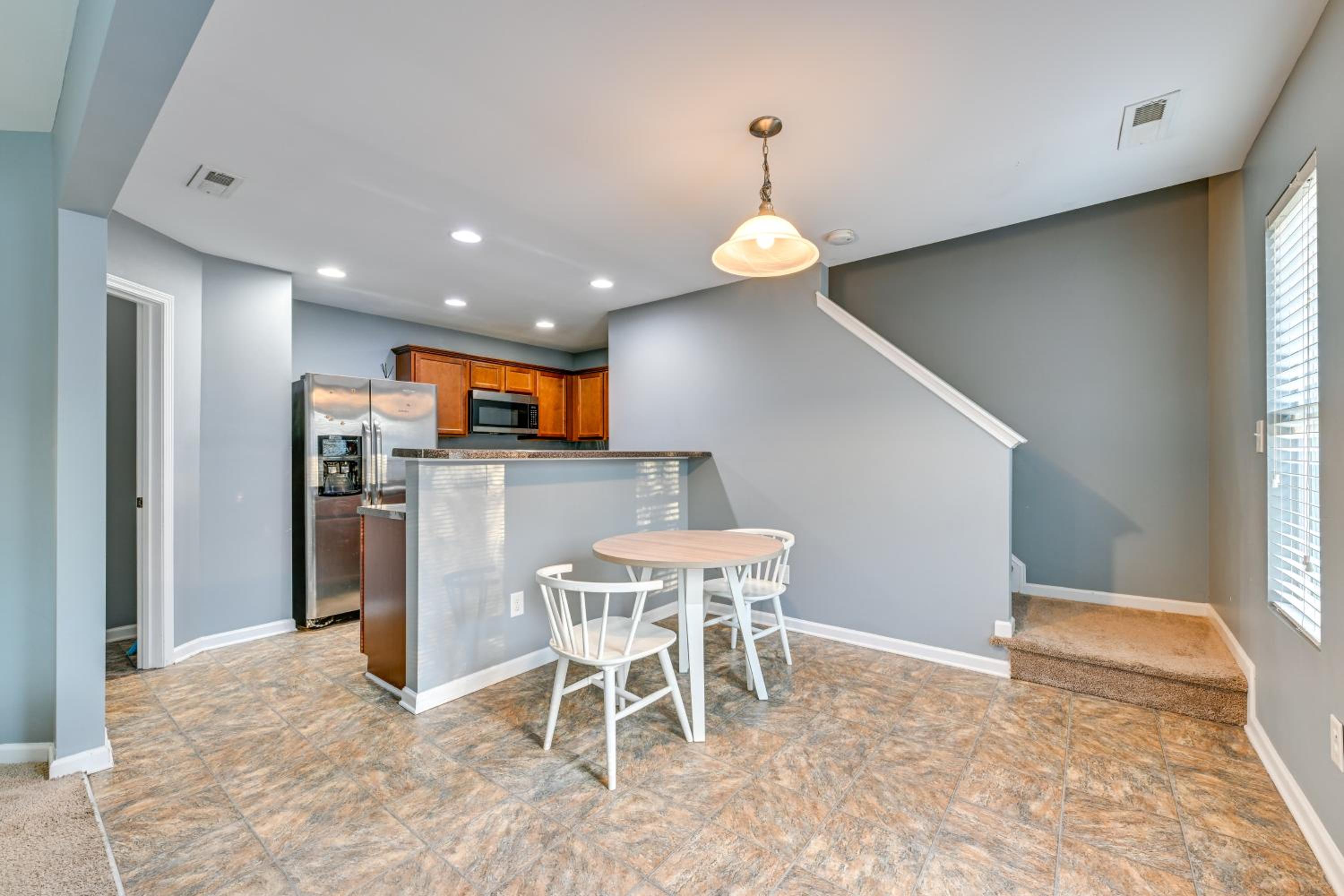 Pet-Friendly Home Just Outside Downtown Charlotte!