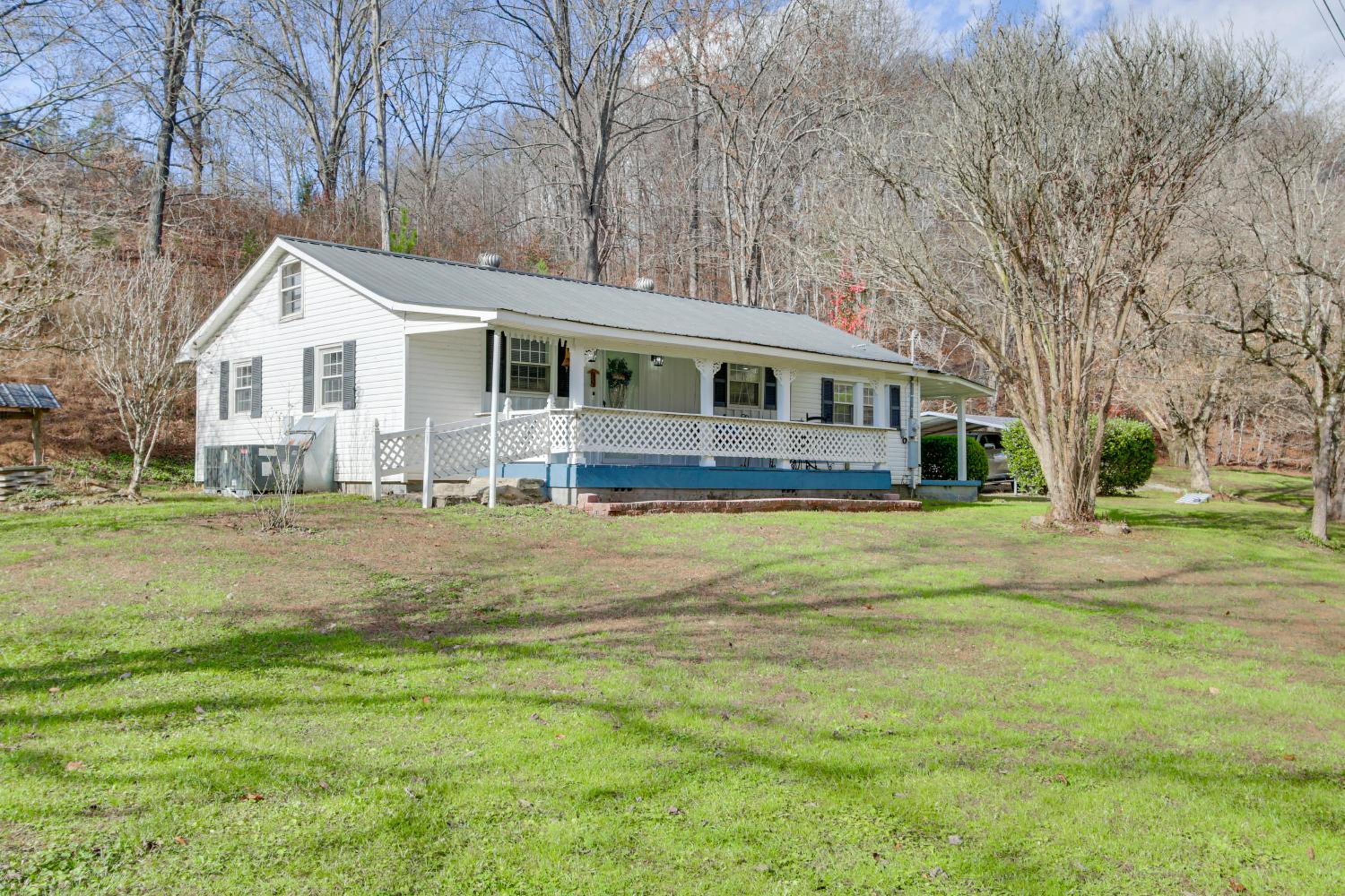 Secluded Getaway on 40 Acres in Lawrenceburg!