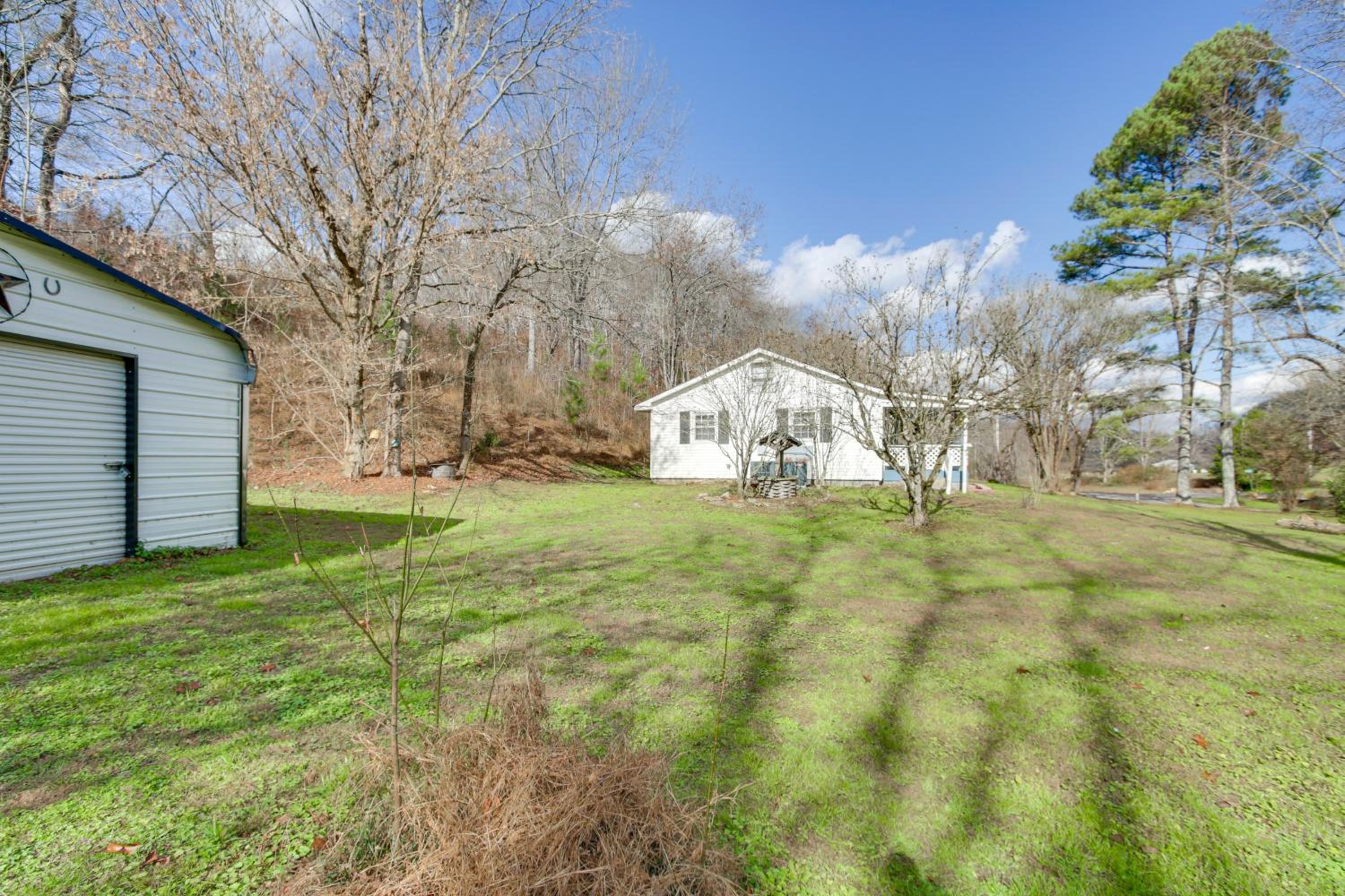 Secluded Getaway on 40 Acres in Lawrenceburg!