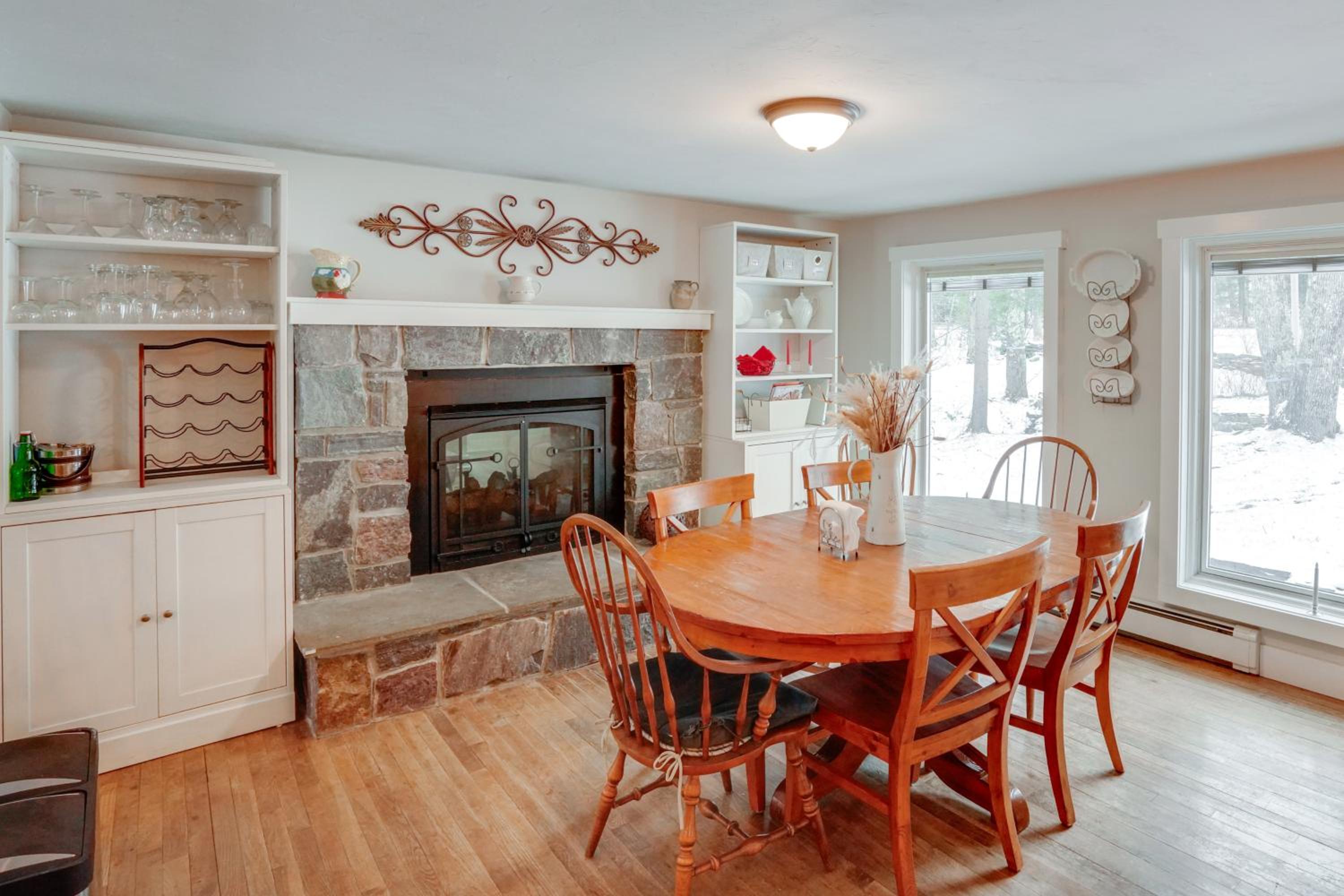 5 Mi to Mt Snow Secluded Family Home with Game Area