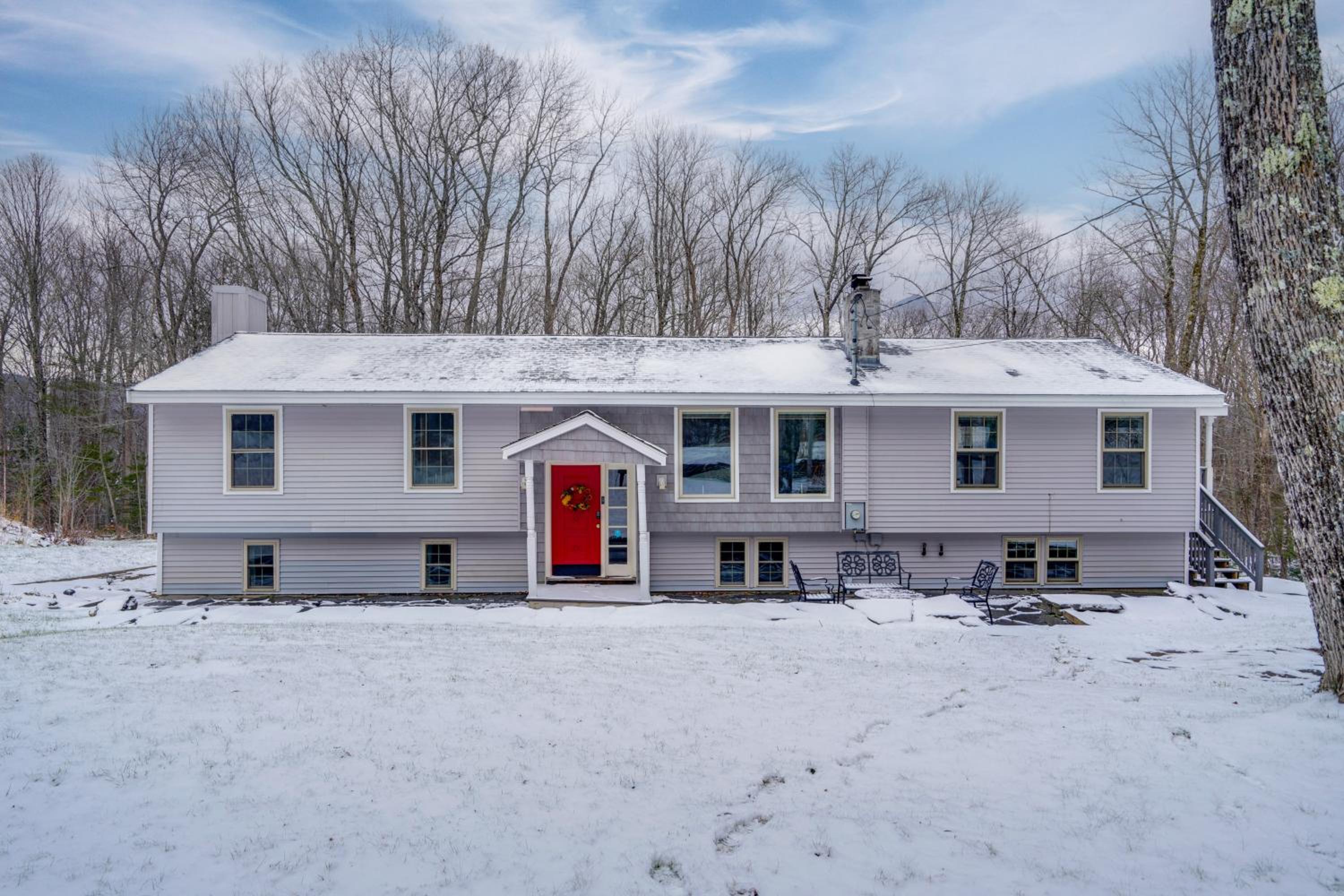 5 Mi to Mt Snow Secluded Family Home with Game Area