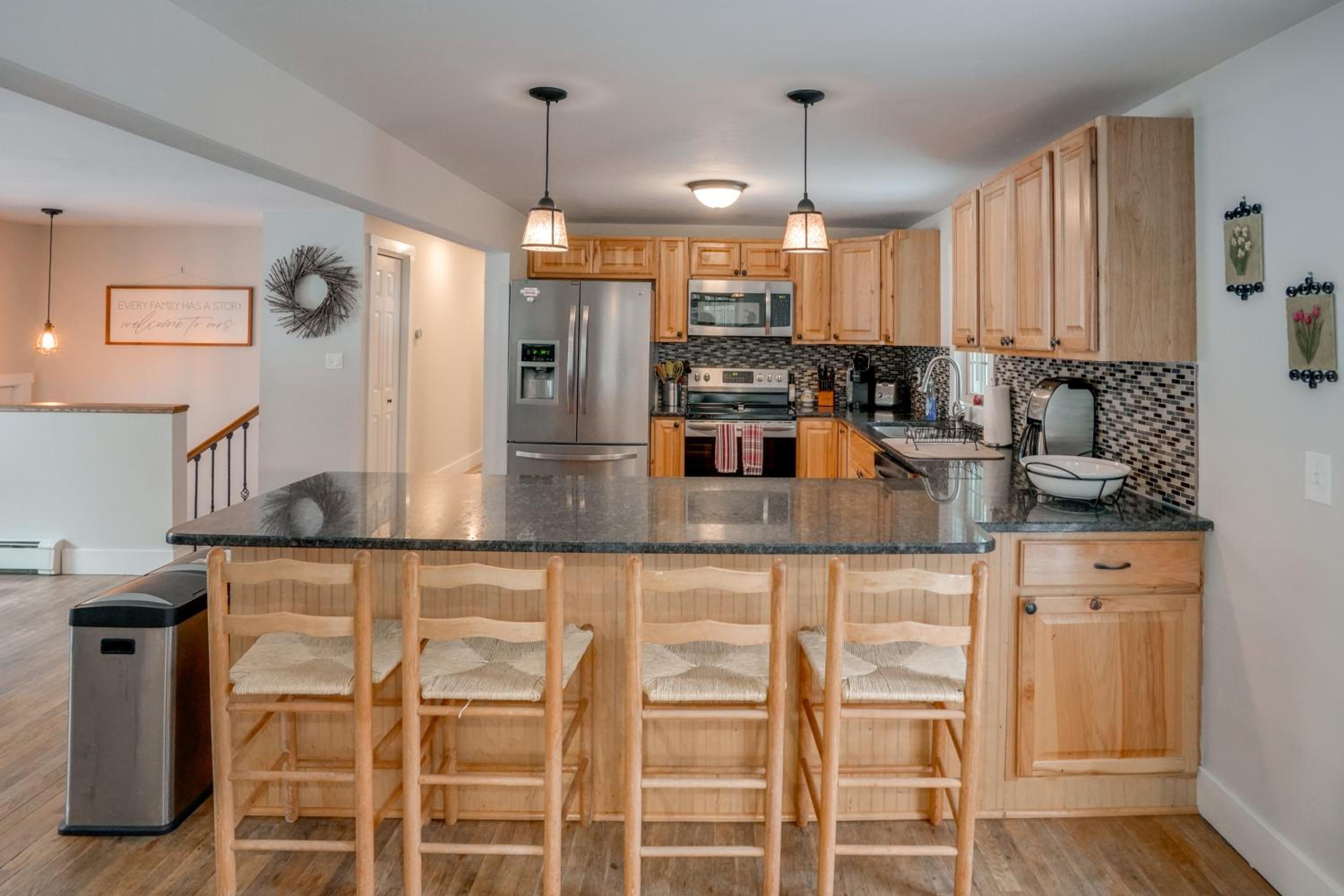 5 Mi to Mt Snow Secluded Family Home with Game Area