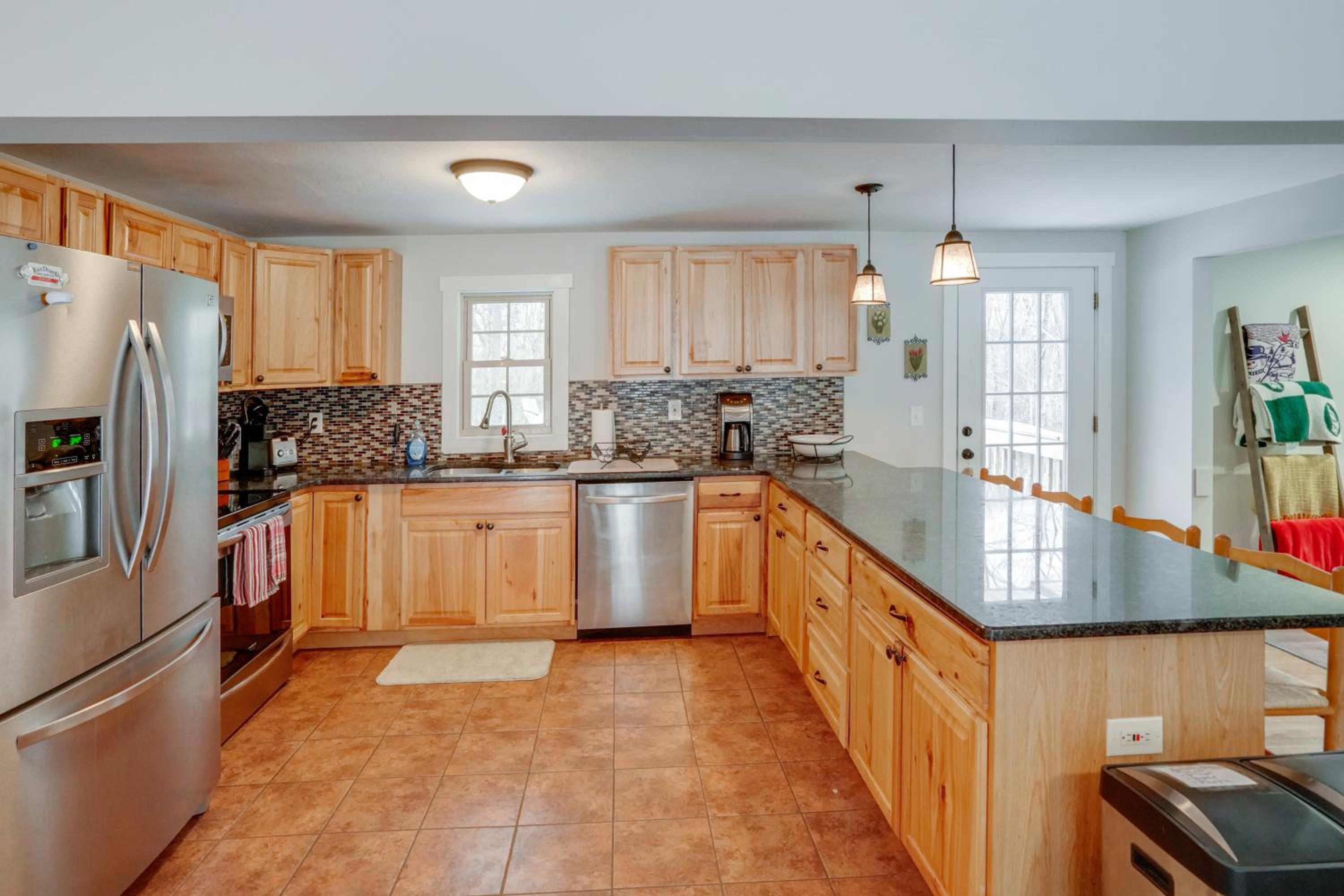 5 Mi to Mt Snow Secluded Family Home with Game Area