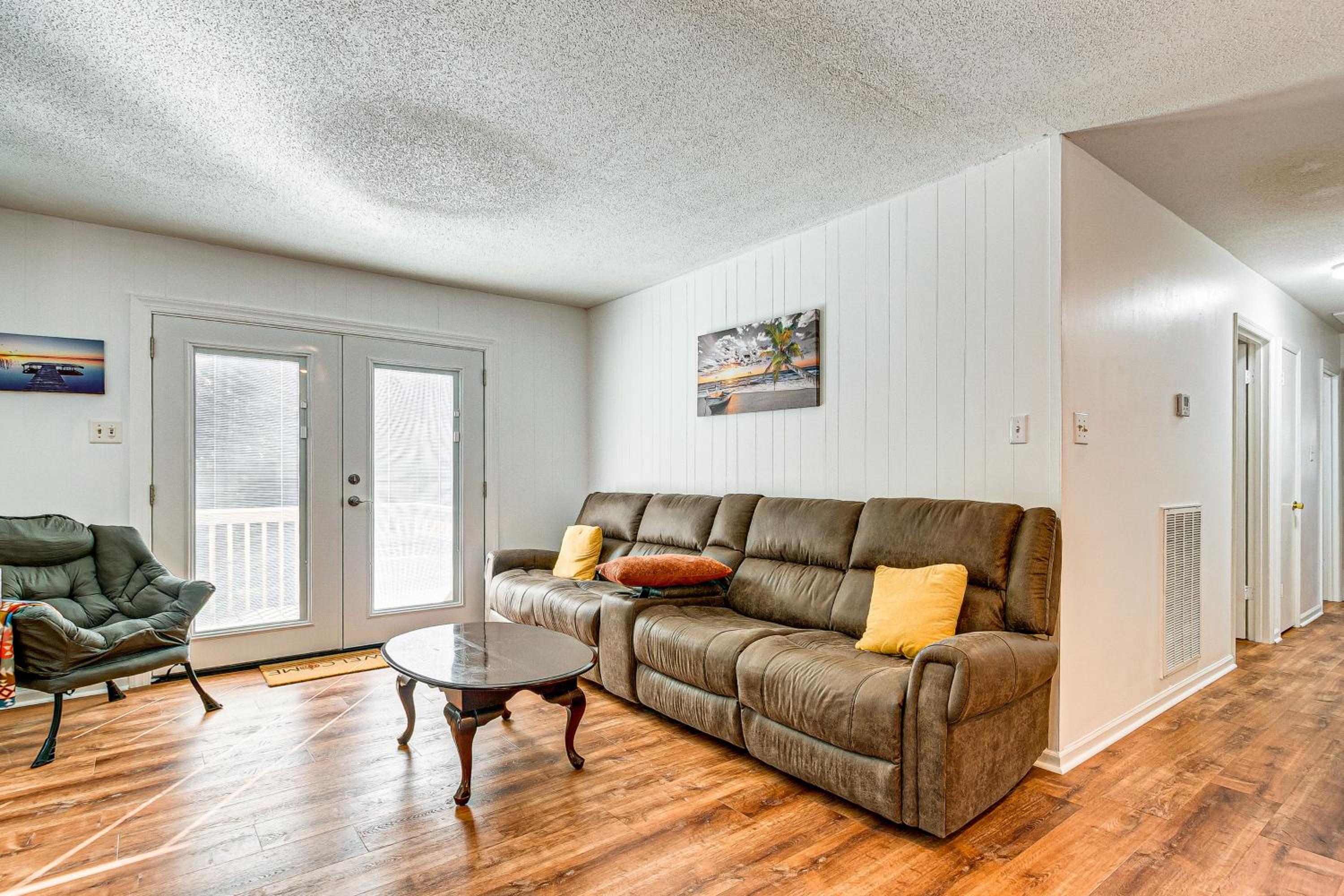 2 Mi to Lake Gaston Wooded Family Home with Deck